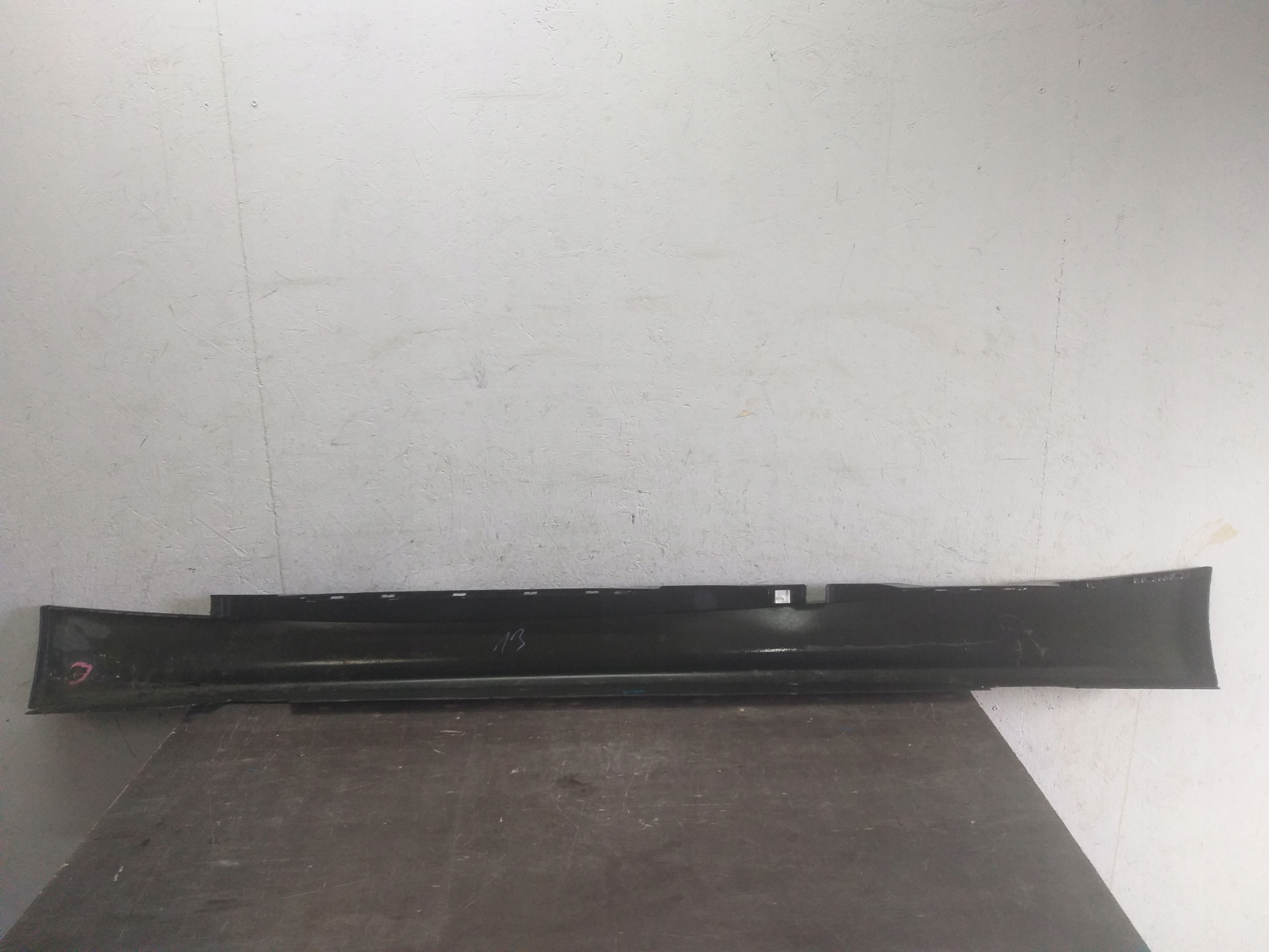 threshold moulding threshold cap right BMW and 1 E87 871110605