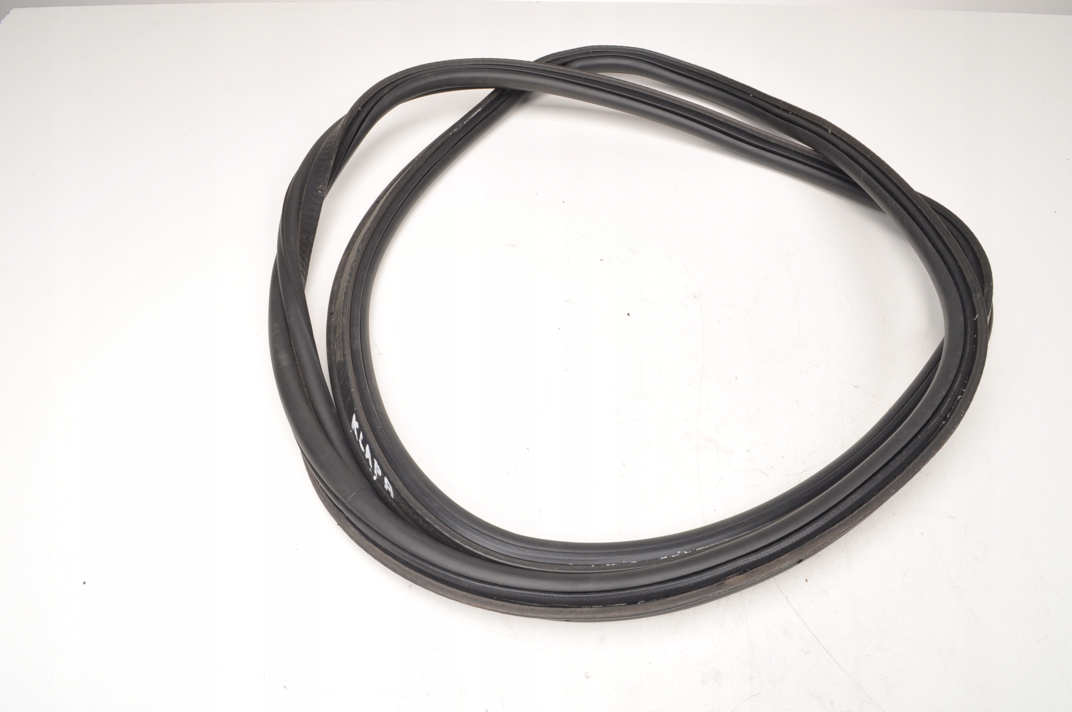 BMW 2 F44 GRAN COUPE USZCZELKA KLAPY