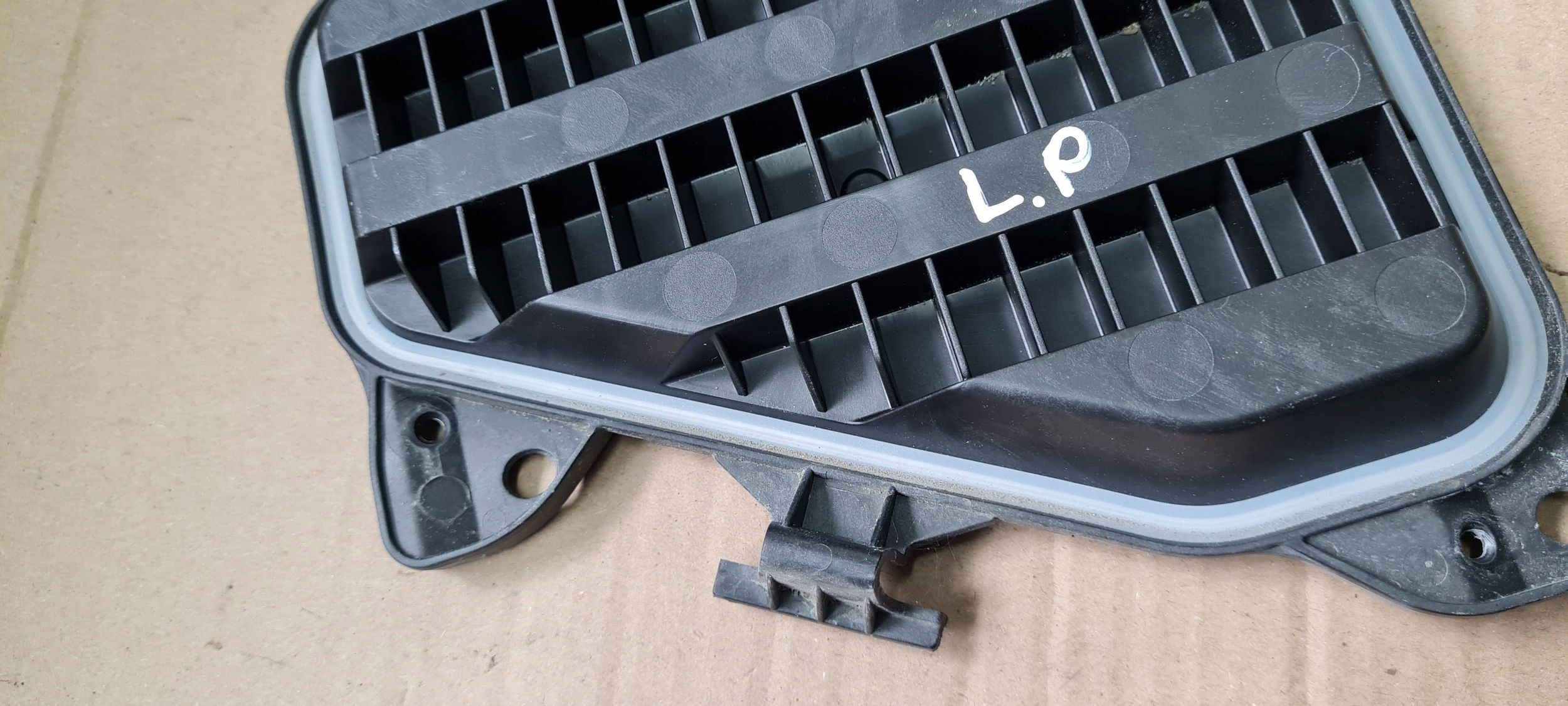 Q3 83A spoiler cap lights left left front FULL LED MATRIX 83A941159