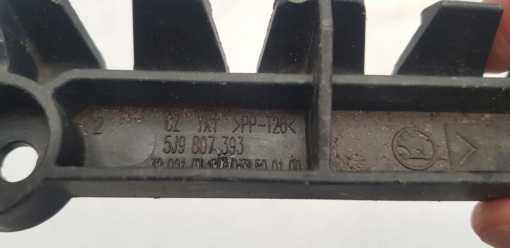 SKODA FABIA II 5J9 bumper bracket left rear part KOMBI
