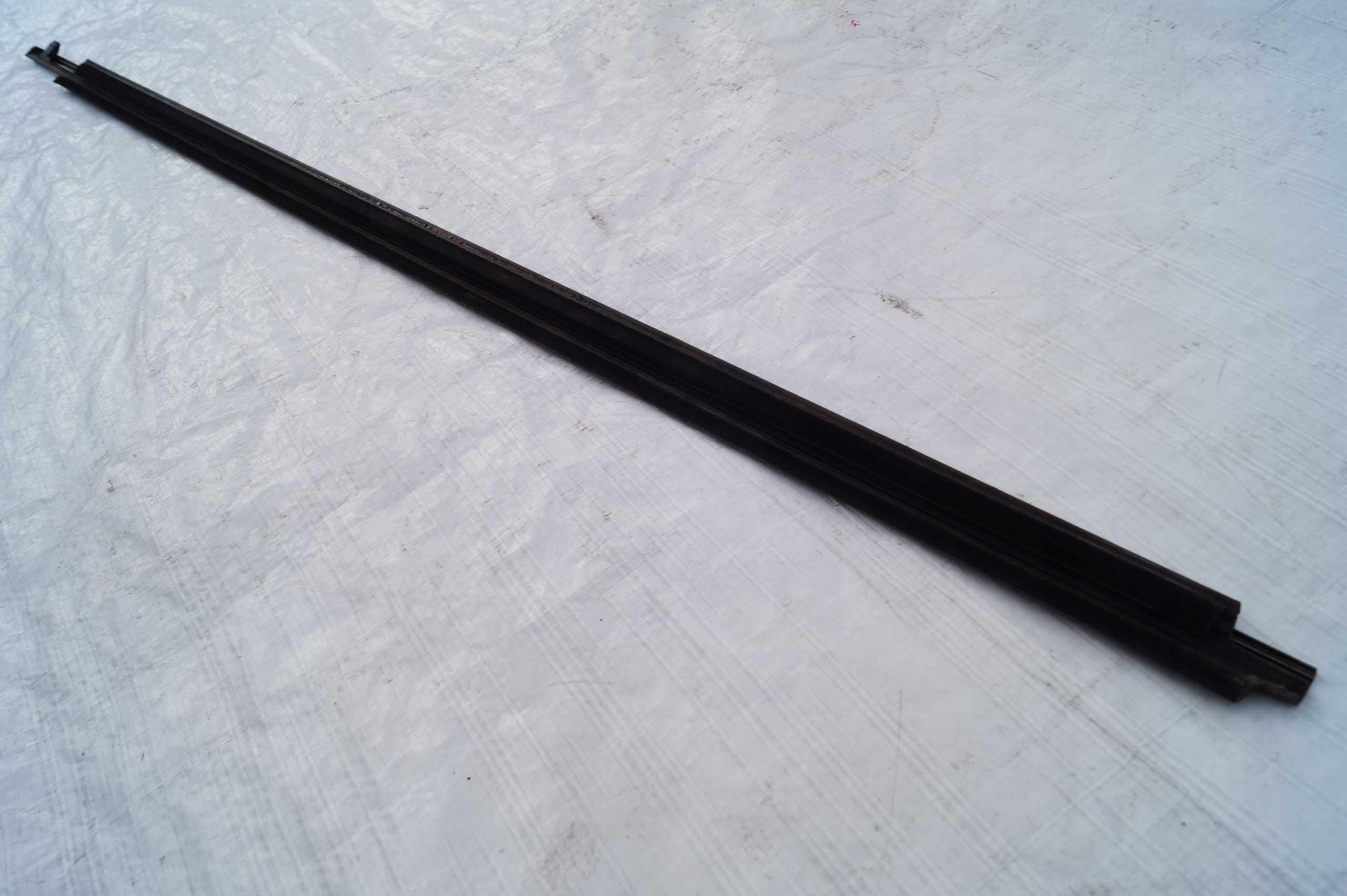 moulding dust CHROM front right TOYOTA HIGHLANDER II 2 2010 - 2013