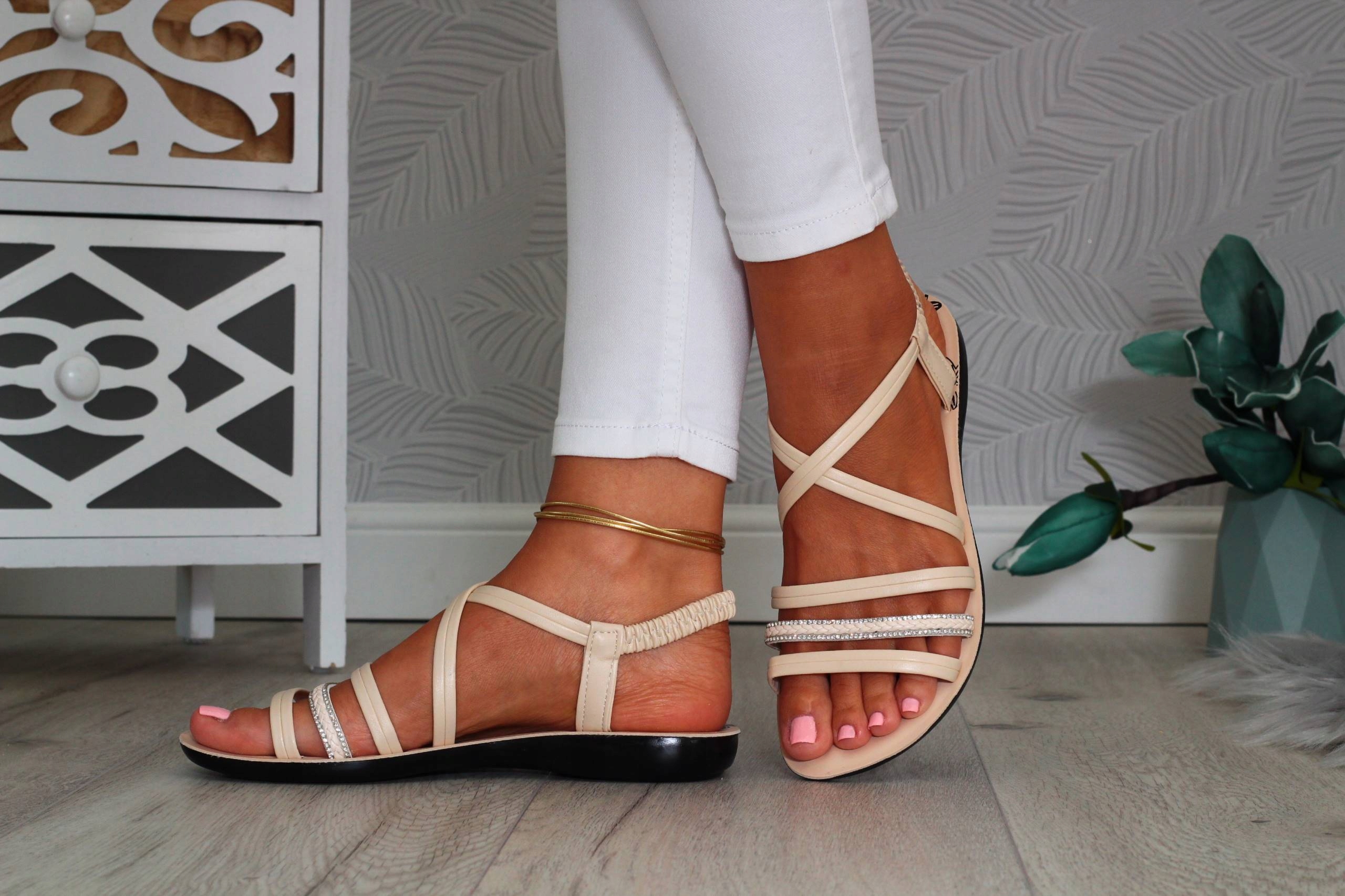 SANDAŁY DAMSKIE SPORTOWE NA LATO LEKKIE PŁASKIE Długość wkładki 24.5 cm