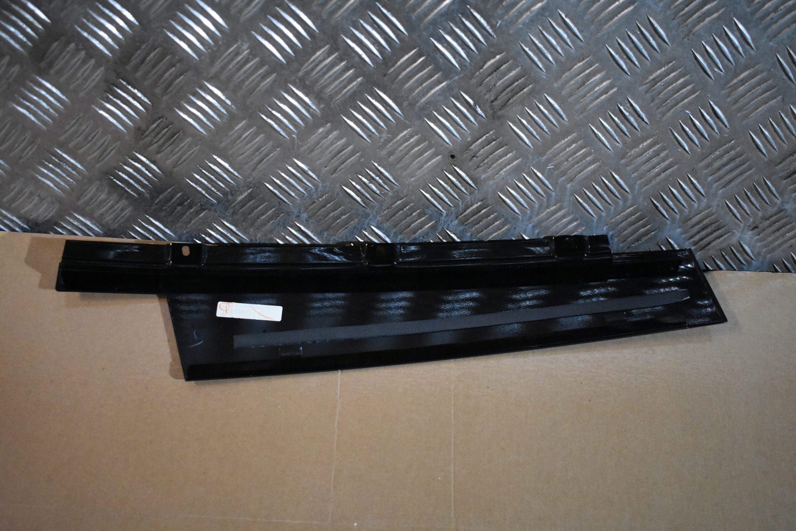 IDEALNA decorative trim right MERCEDES C167 COUPE 1