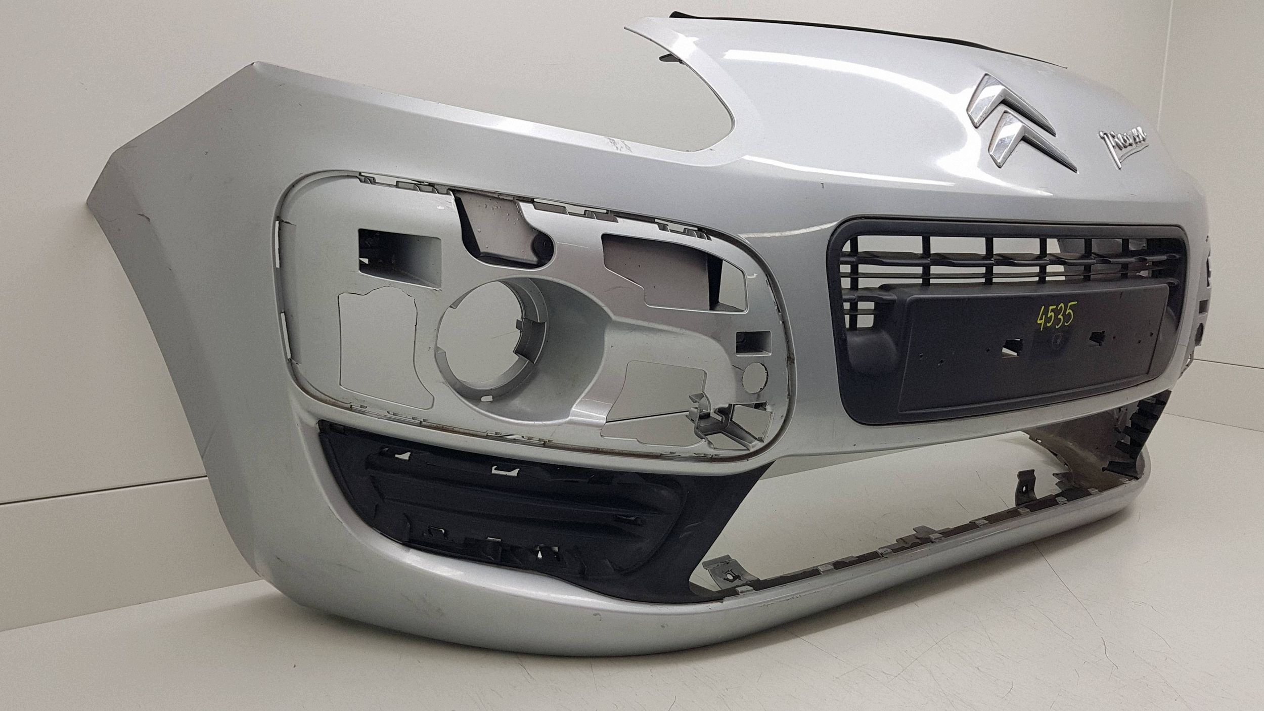 CITROEN C3 PICASSO 2008- bumper front 9681800777