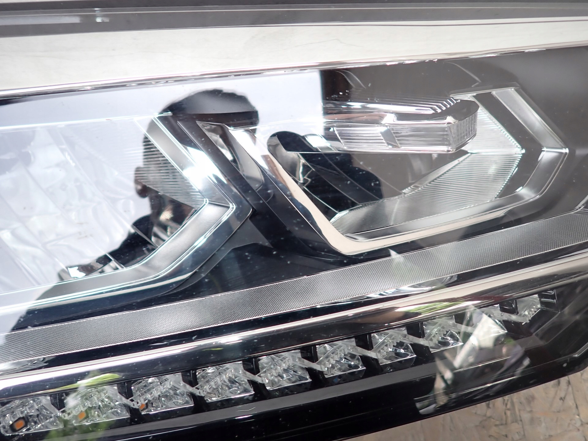 light right REFLEKTOR FULL LED VW TOURAN 5TB 5T1 2015- 5TB941036E