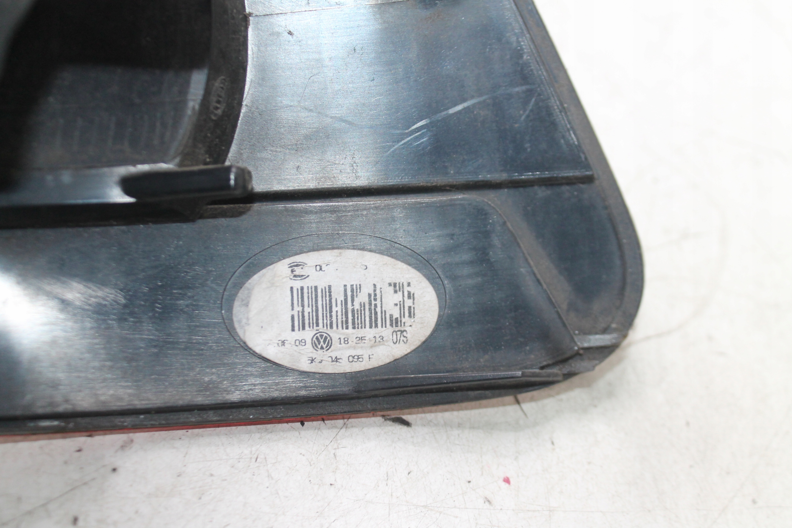 light left rear part left rear 5K0945095F VW GOLF VI HB 08-12