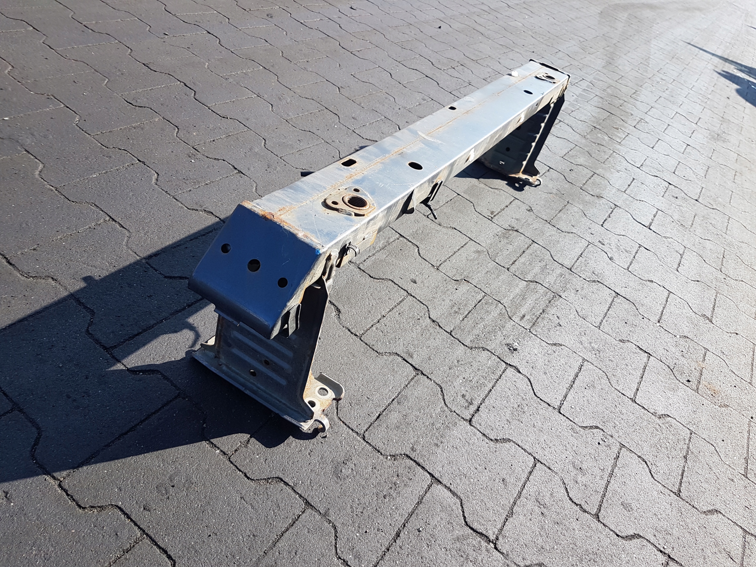 sider below front bumper TOYOTA AVENSIS T27 2010