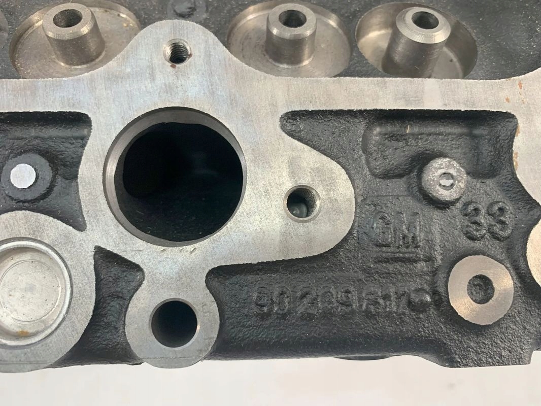Opel Kadett E head. 1,2 petrol head.