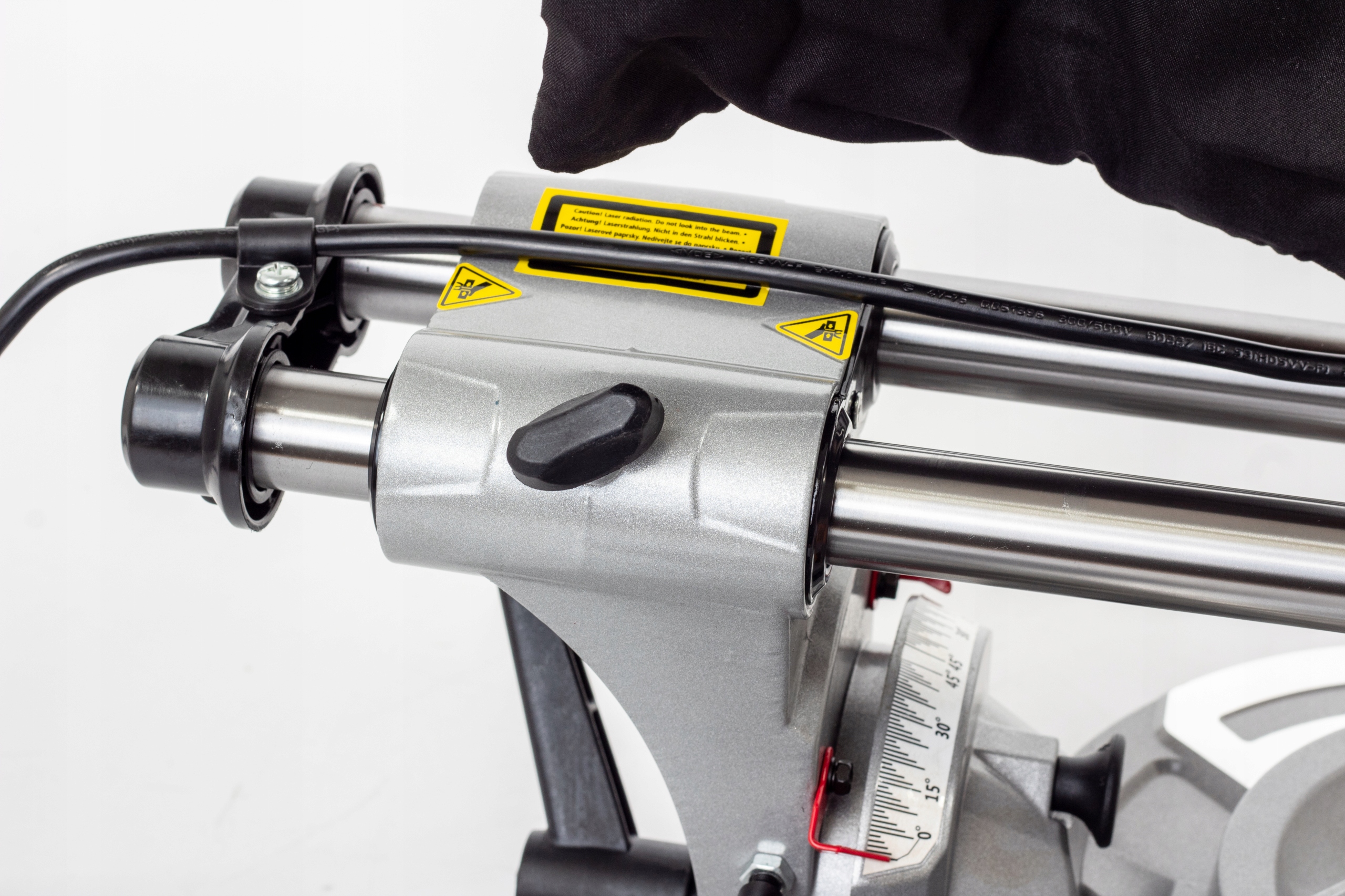 PIŁA UKOŚNICA STOŁOWA RĘCZNA POSUWEM LASER PILARKA UKOSOWA PRZECINARKA Średnica otworu piły 30 mm