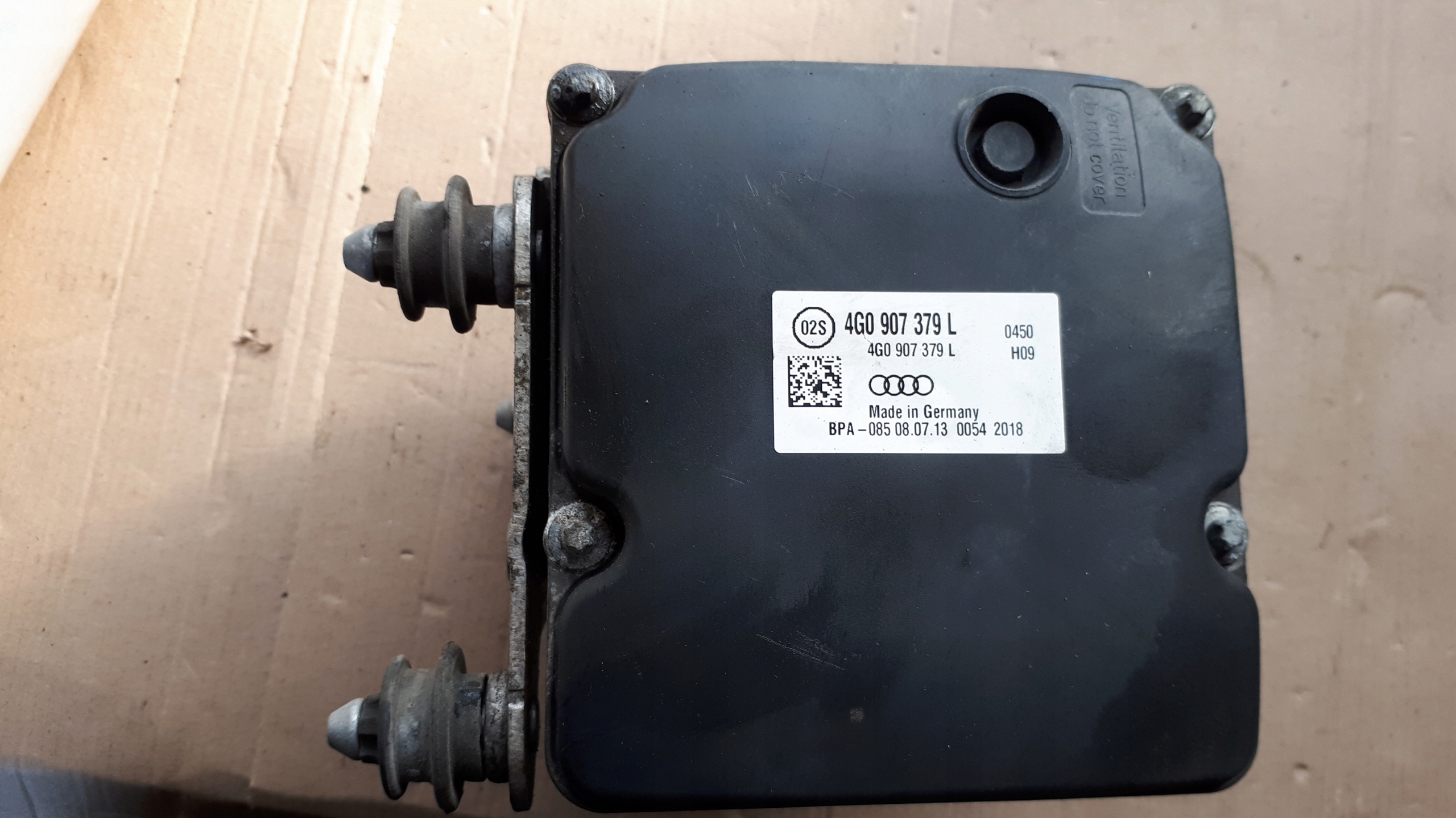 Audi OE 4G0907379L насос