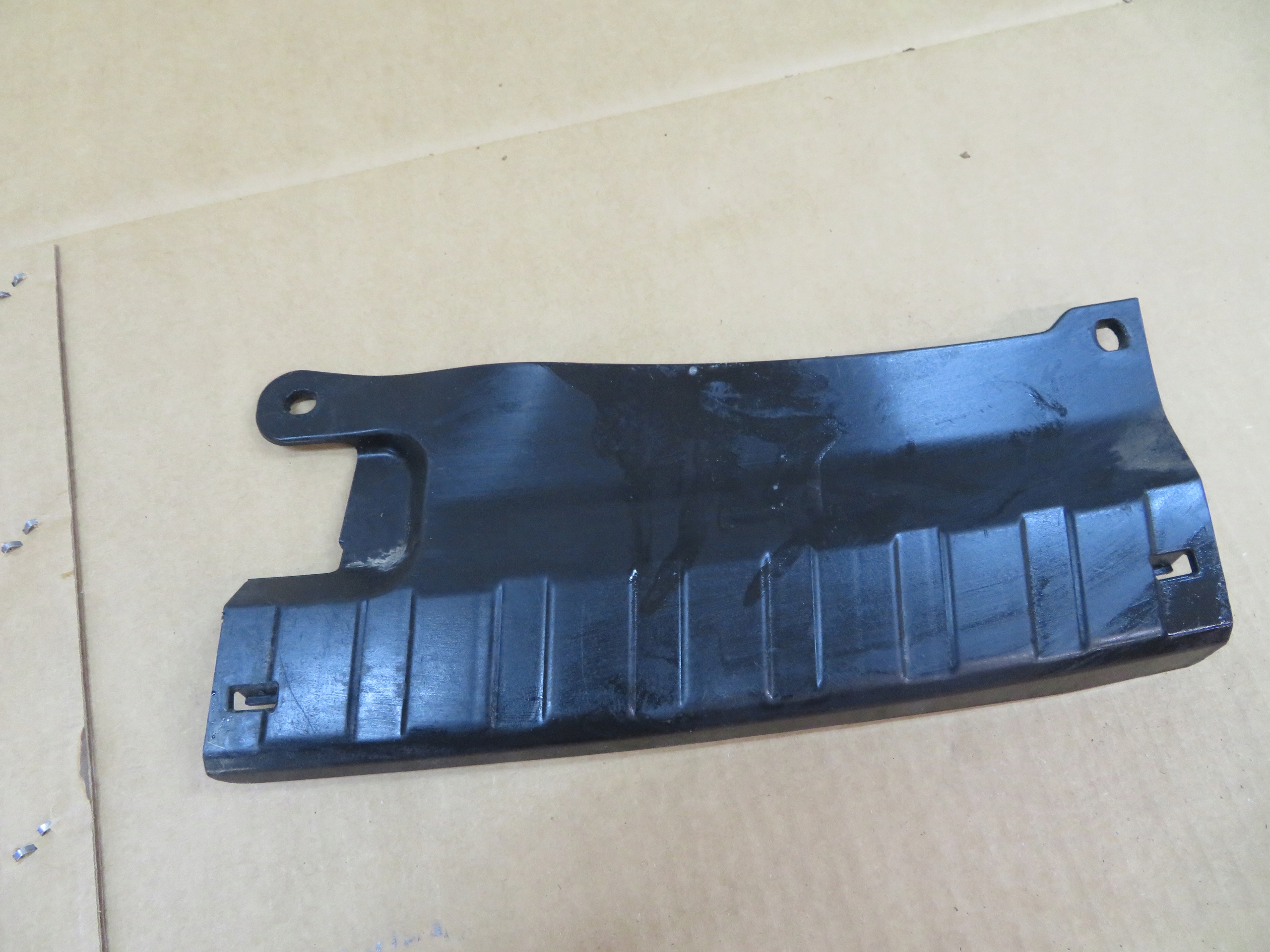 Бічний кронштейн BMW X5 19 - 51127487526