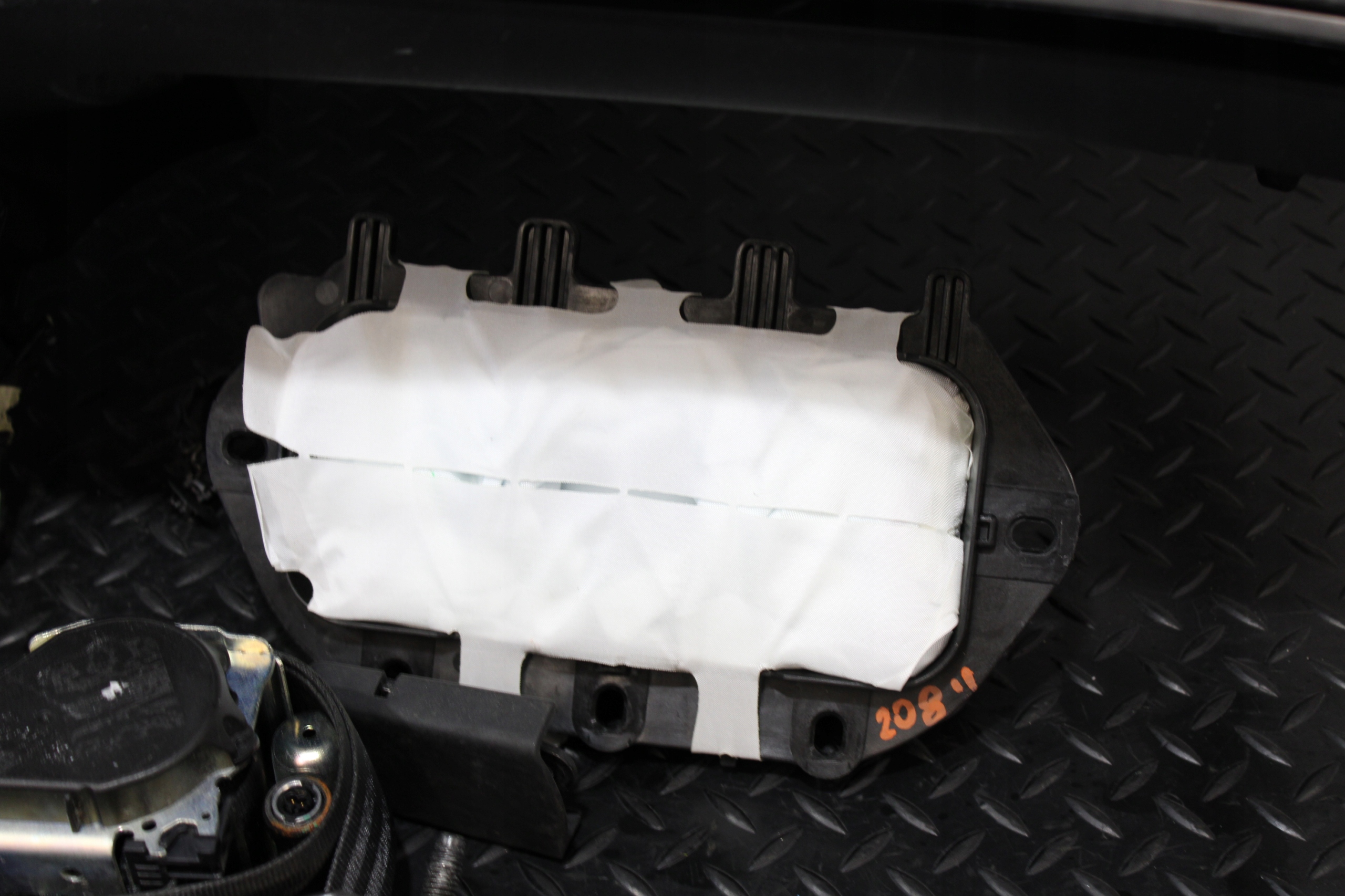 dashboard console airbag airbags PEUGEOT 208 II 2