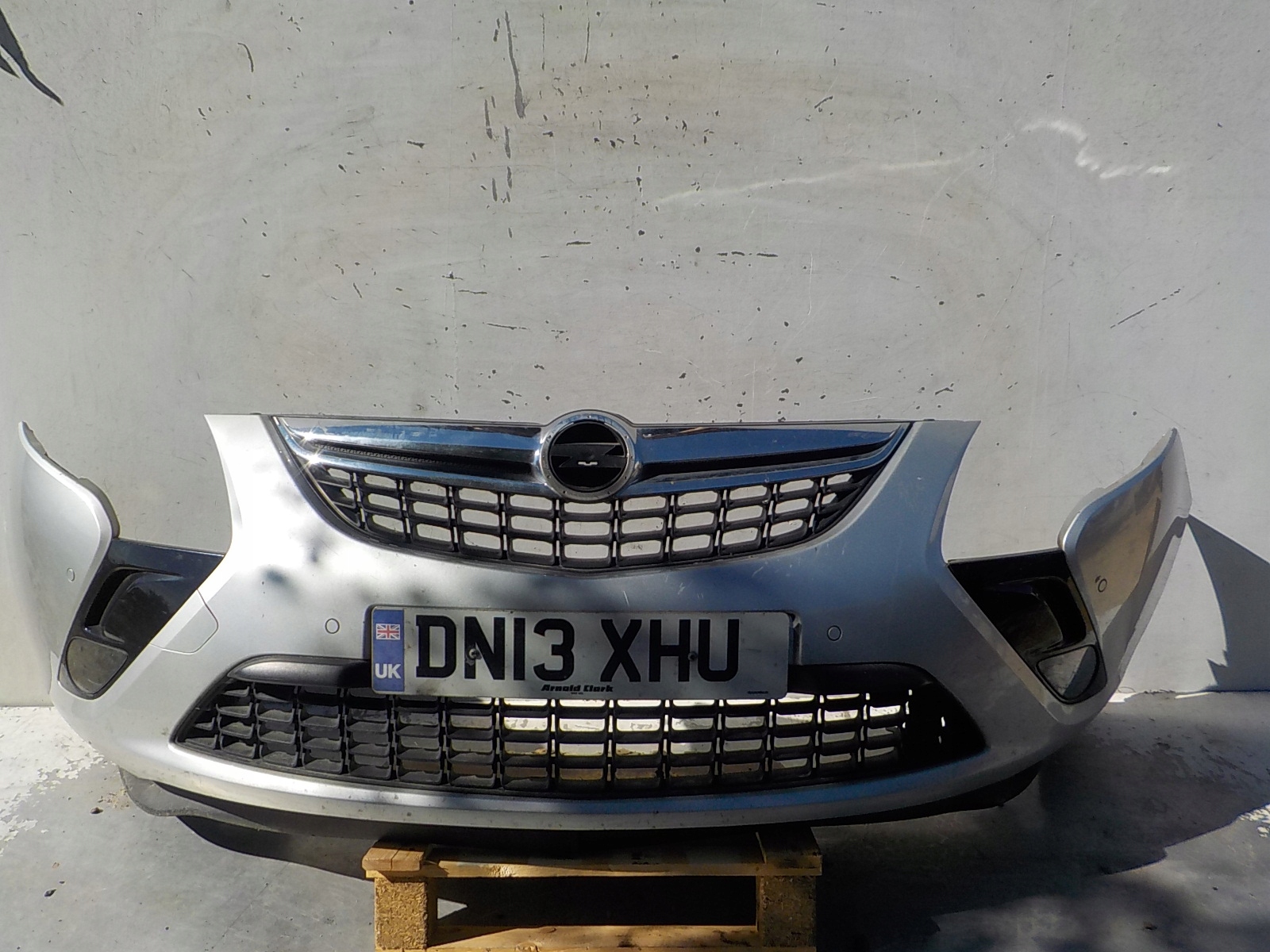 372 OPEL ZAFIRA C 12-19 bumper front front PDC