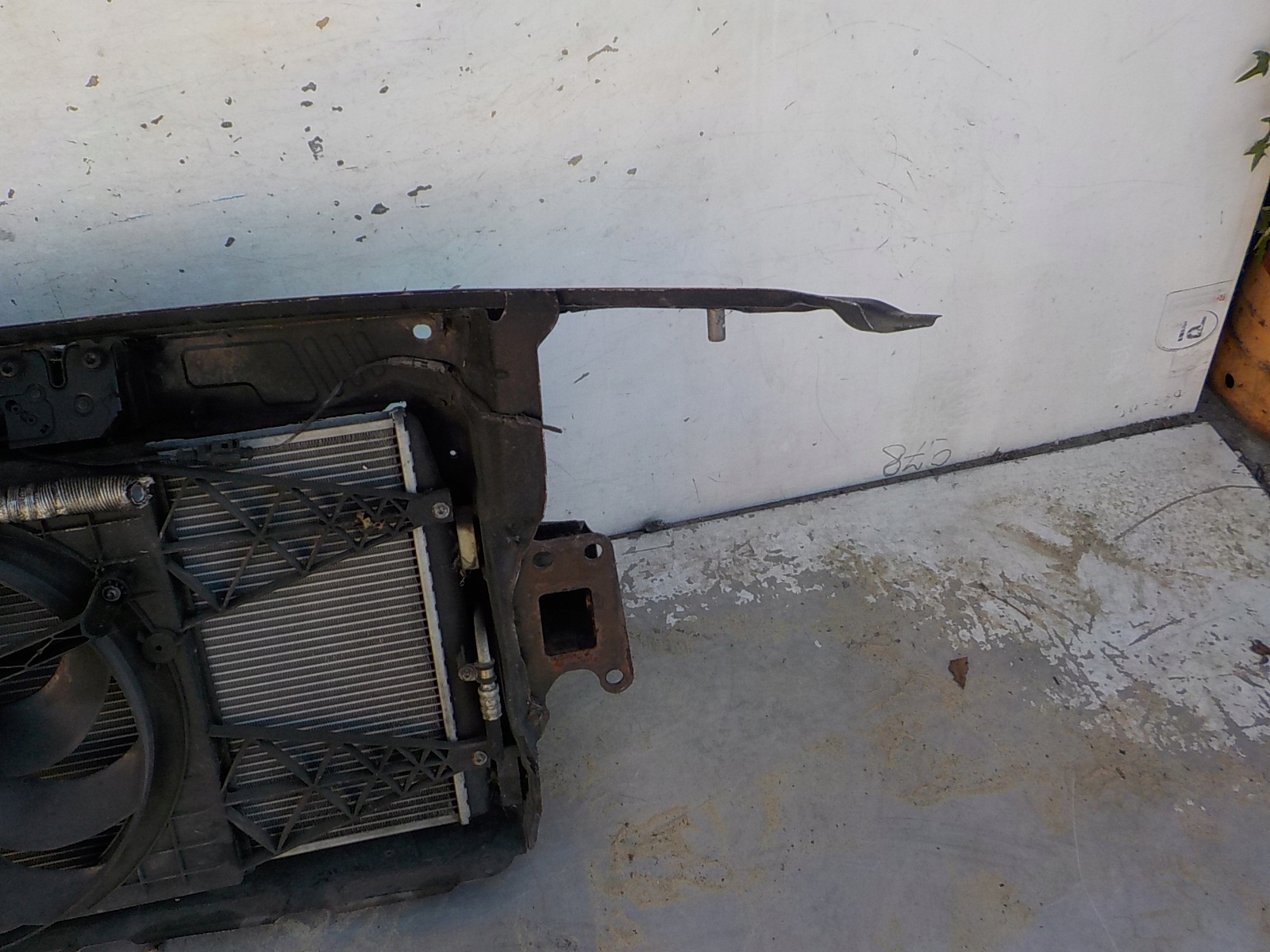 152 SKODA FABIA II 1.2 1.4 B support panel for radiators sider radiator