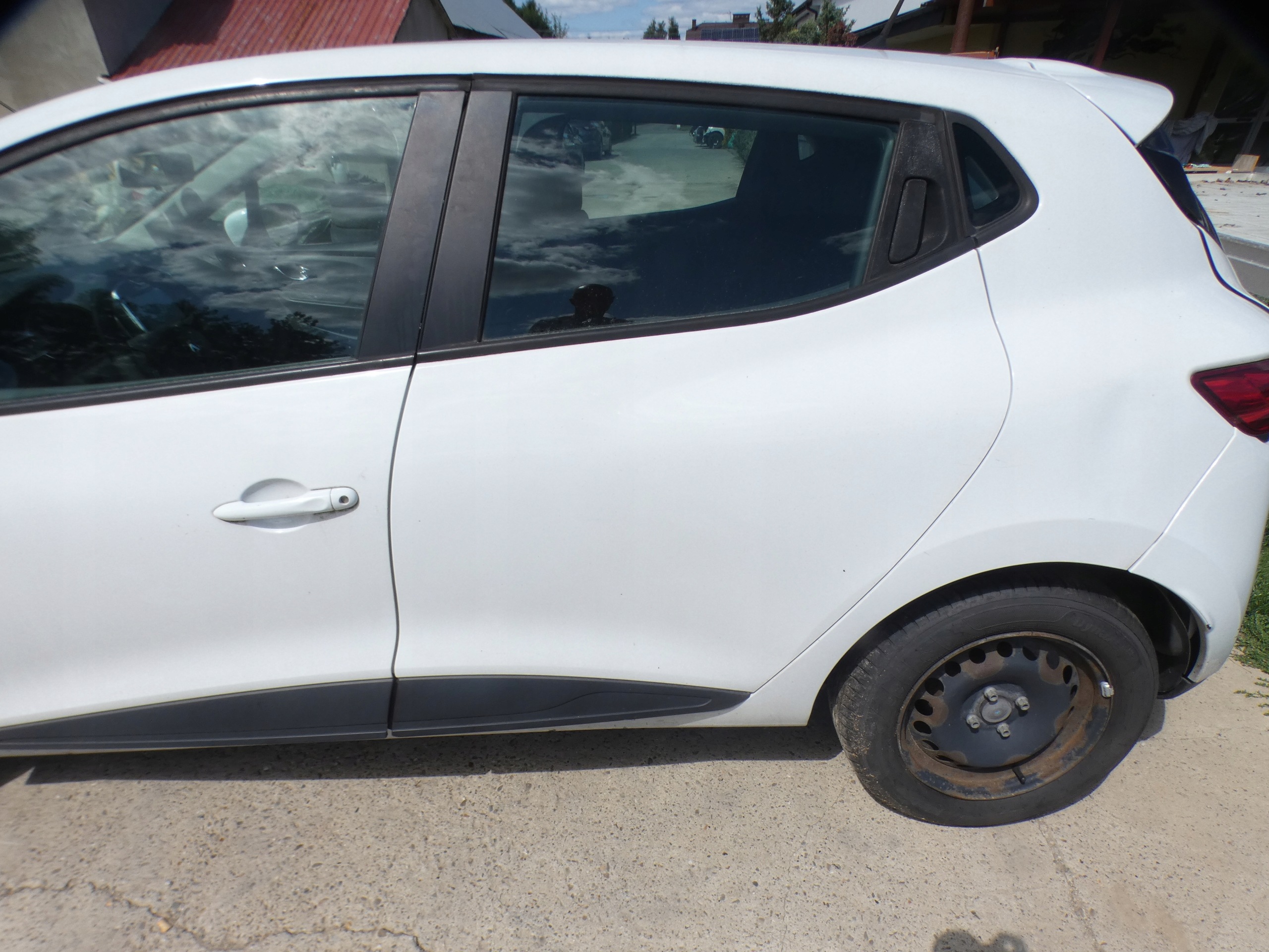RENAULT CLIO IV tür links heck HB DV369