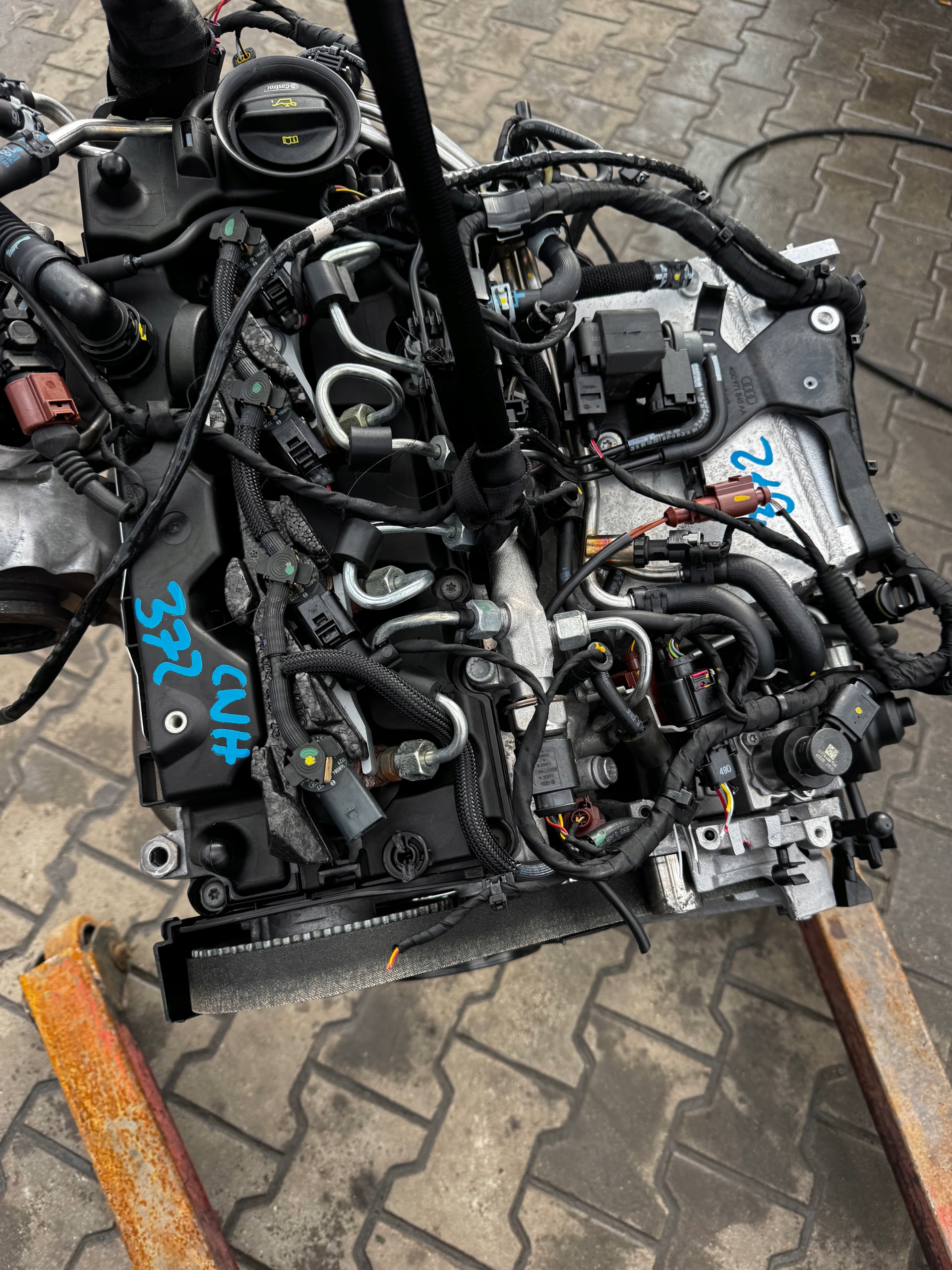 engine complete AUDI 2,0 TDI 90TYS KM CNH