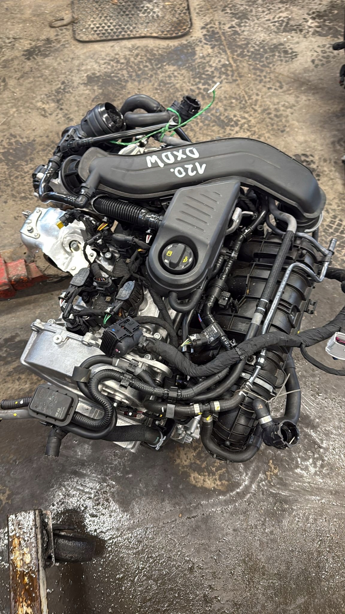 engine complete AUDI VW 1,5 TSI DXDW 2TYS KM