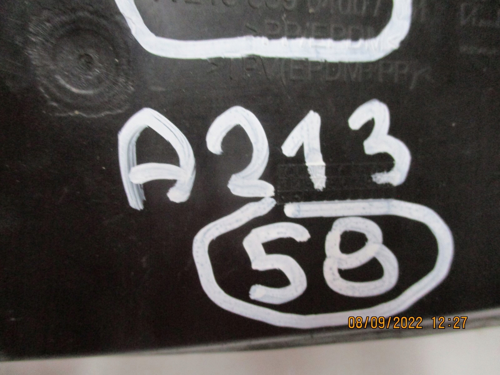 COPRI PARAFANGO MERCEDES E KLASA 213 A2138890400