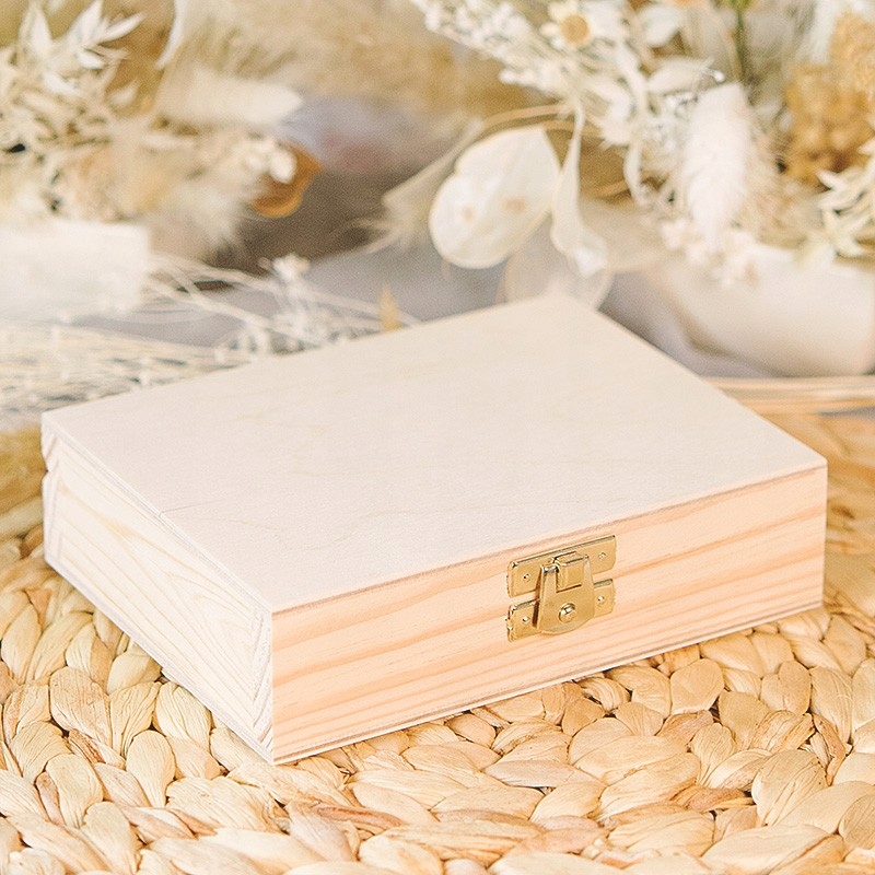 PUDEŁKO na obrączki drewniane KarmeLOVE Z IMIONAMI Marka Oms