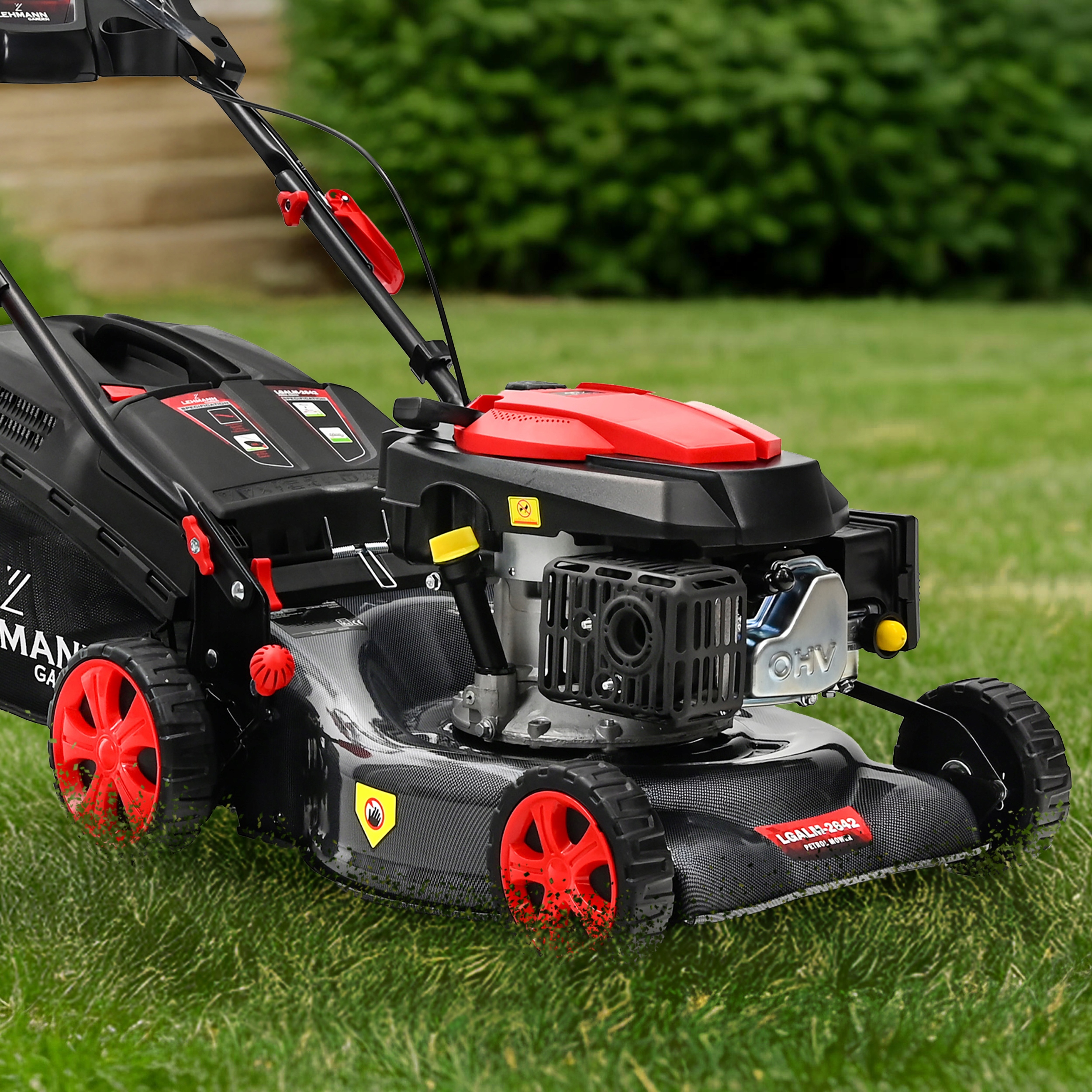 KOSIARKA SPALINOWA LEHMANN 44CM NAPĘD POTĘŻNA SILNIK 146CC MULCZOWANIE OLEJ Pojemność kosza 40 l