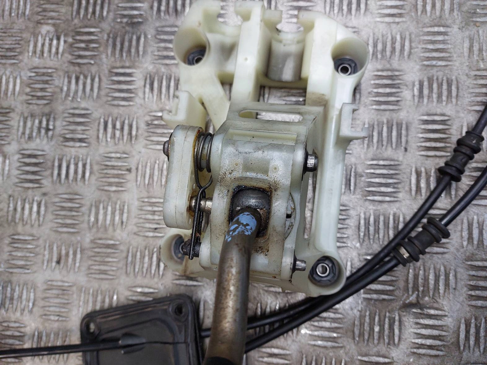 LEWAREK ZMIANY BIEGÓW + LINKI TOYOTA PREVIA II 2.0 D4D Typ samochodu Samochody osobowe