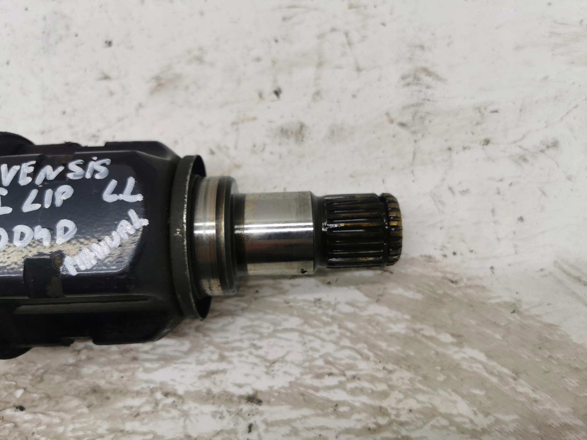 semi-axis short. left TOYOTA AVENSIS III T27 2.0 D4D