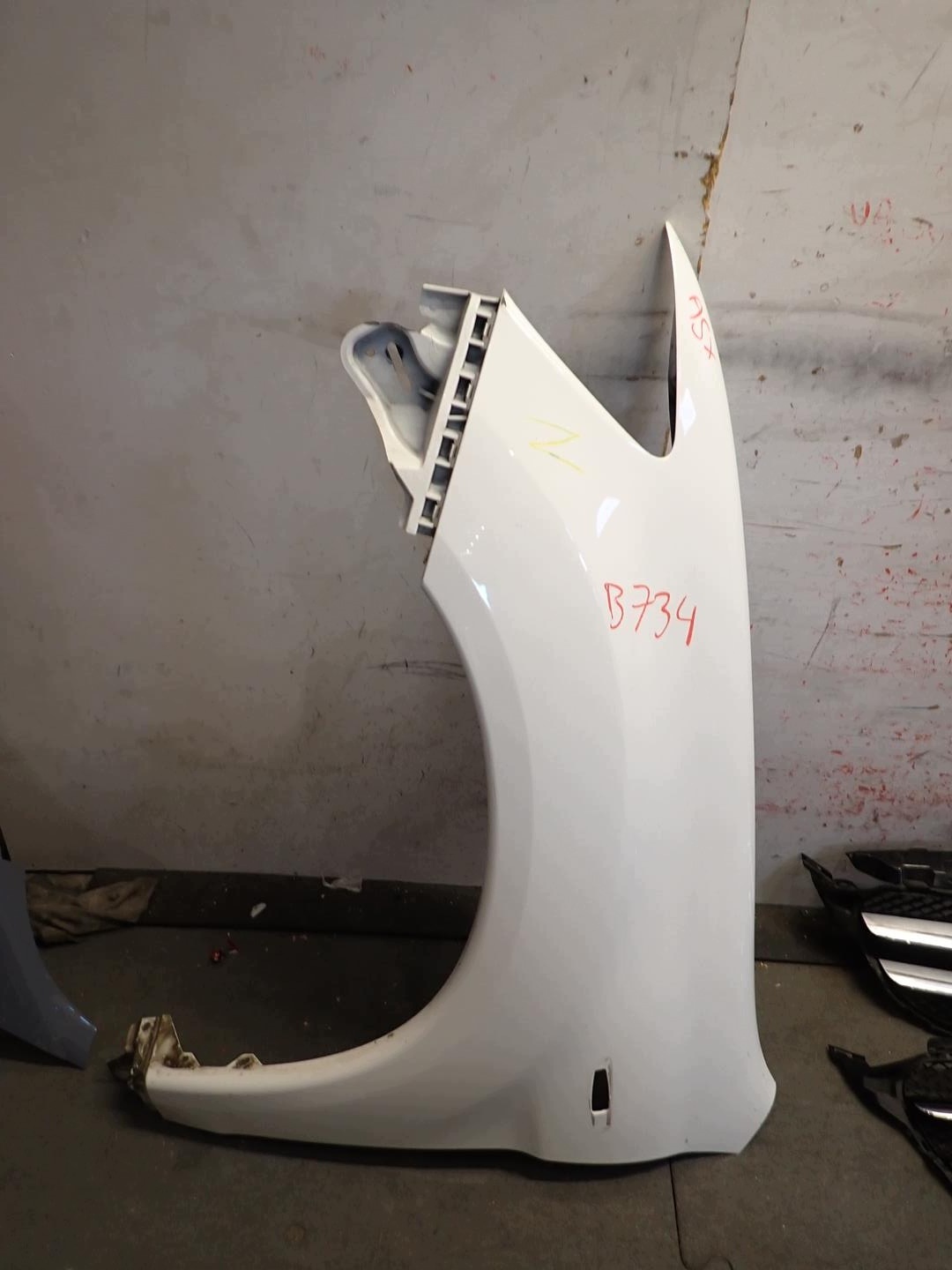 fender front front left MITSUBISHI ASX 2010