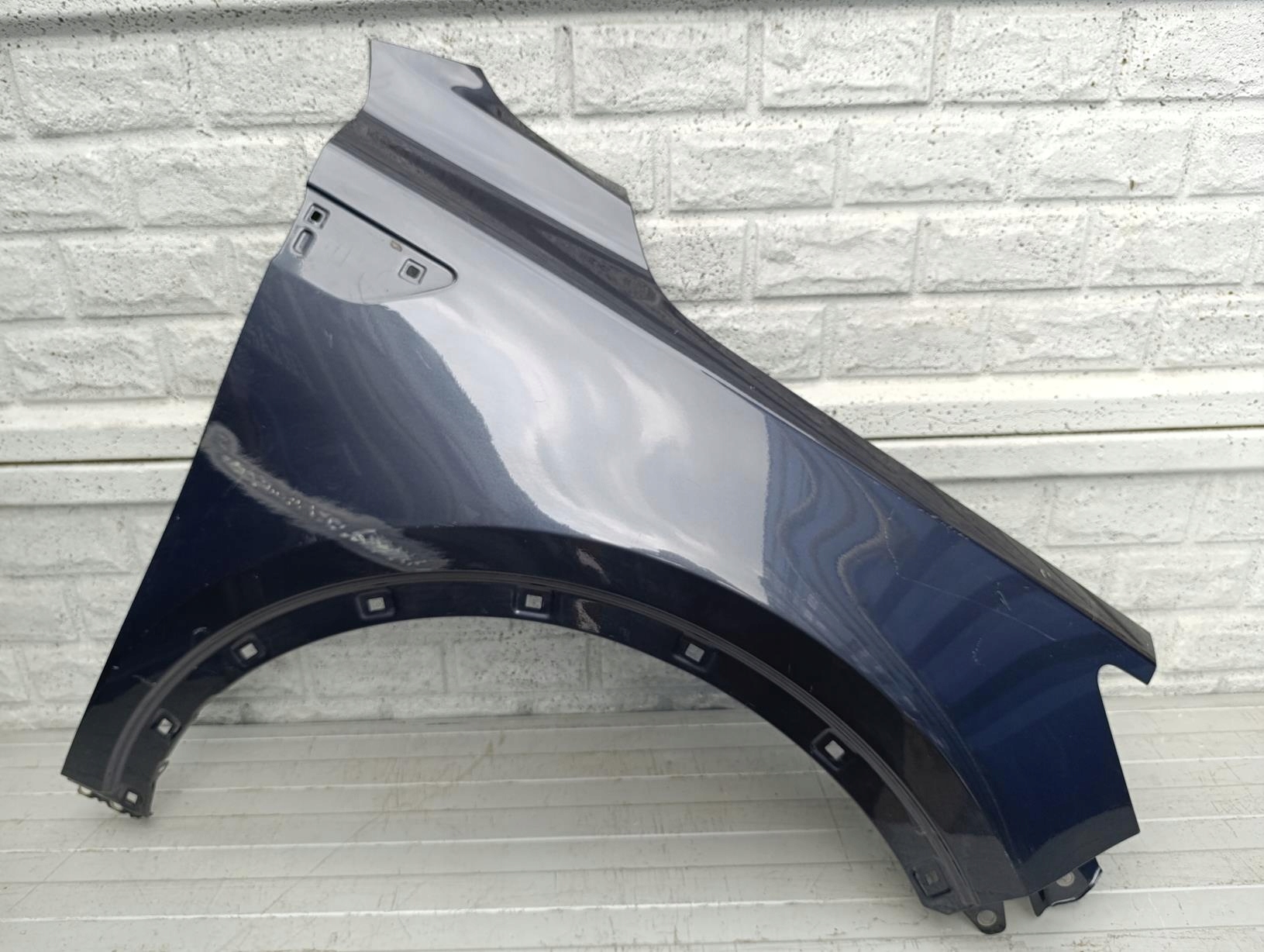 KIA SORENTO IV 2021-2024 BŁOTNIK PRAWY