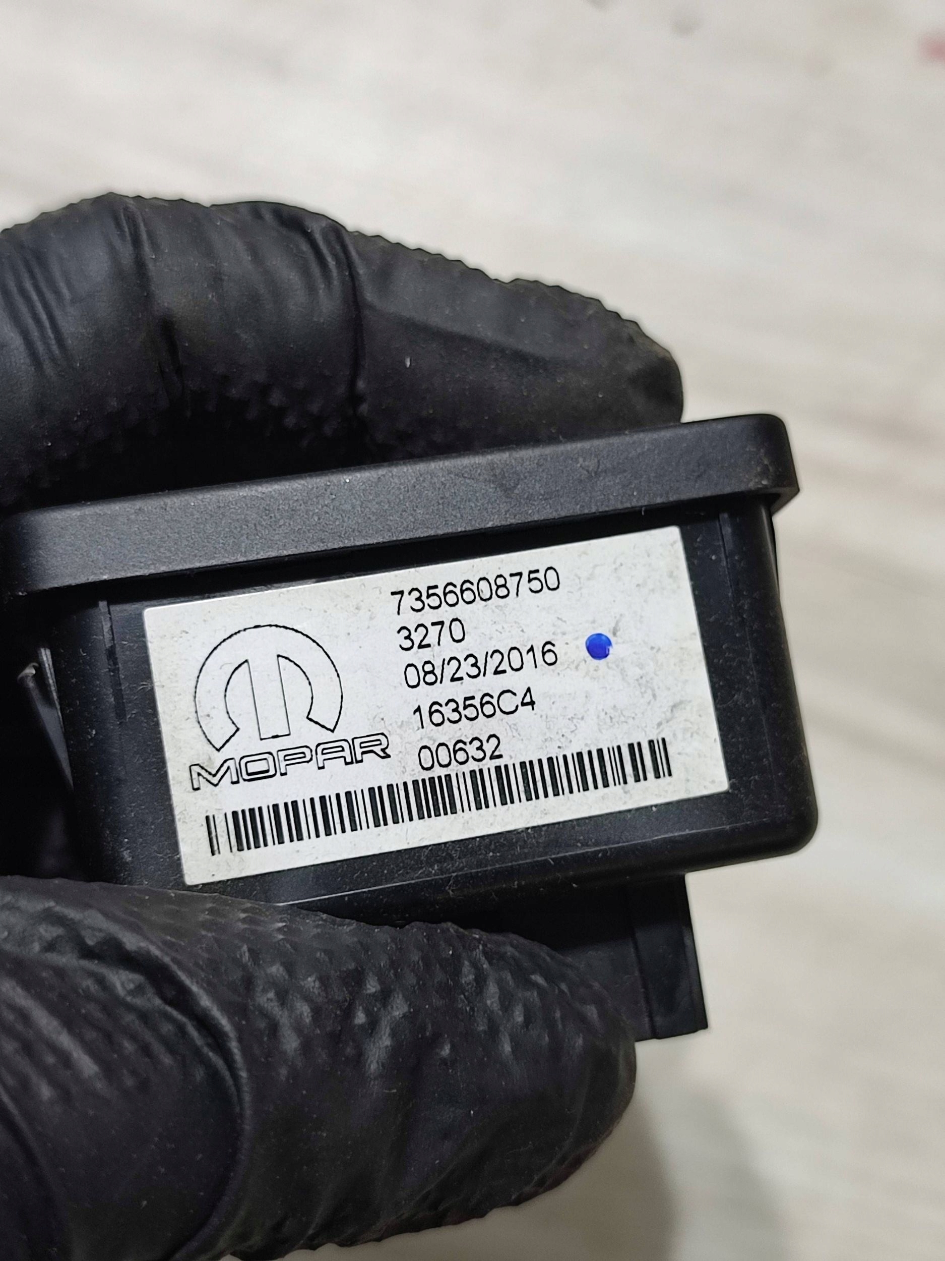 Fiat Tipo 2018 adapter zlacze usb