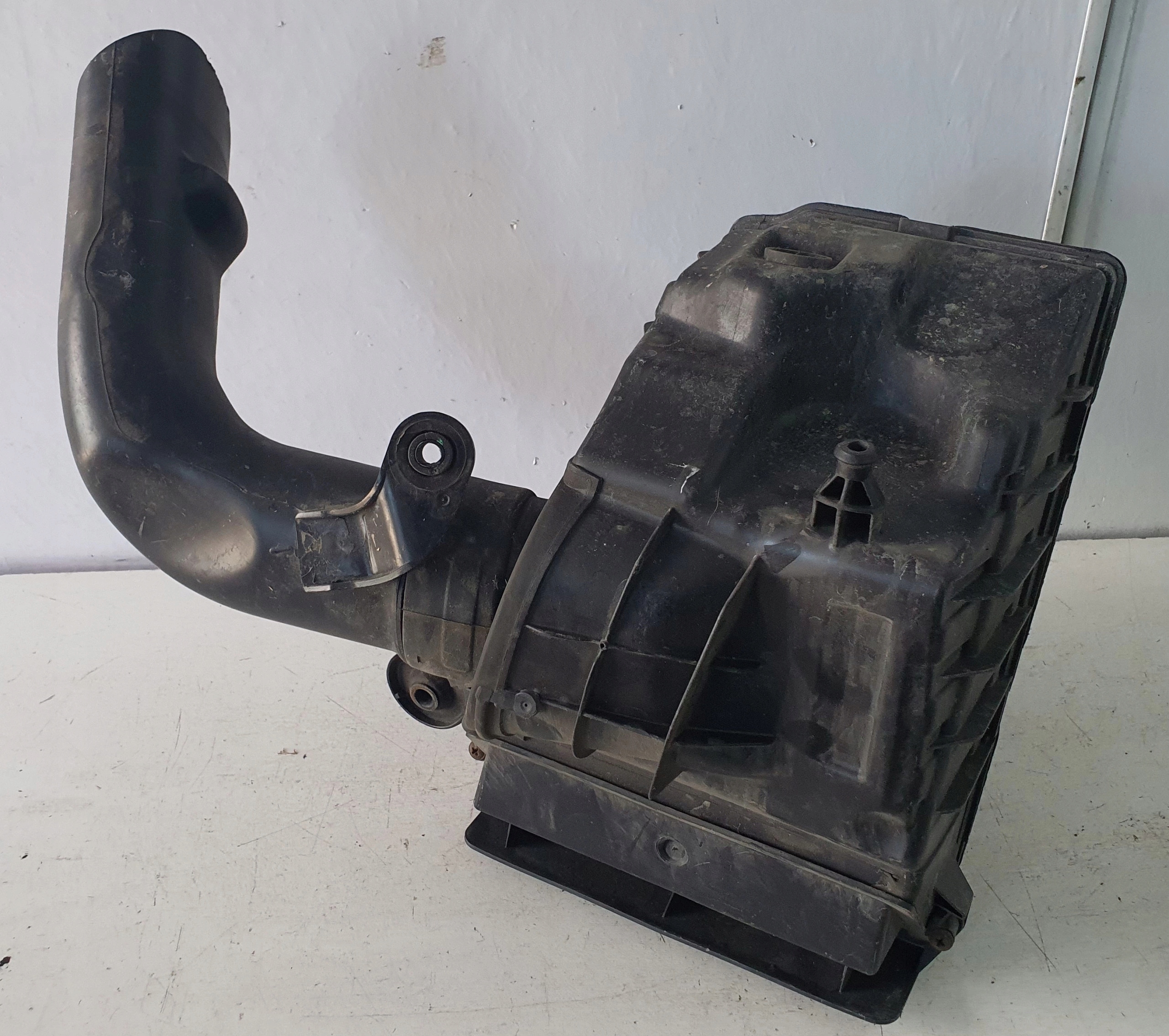 Gehäuse filter luft Renault Megane III 2,0 b