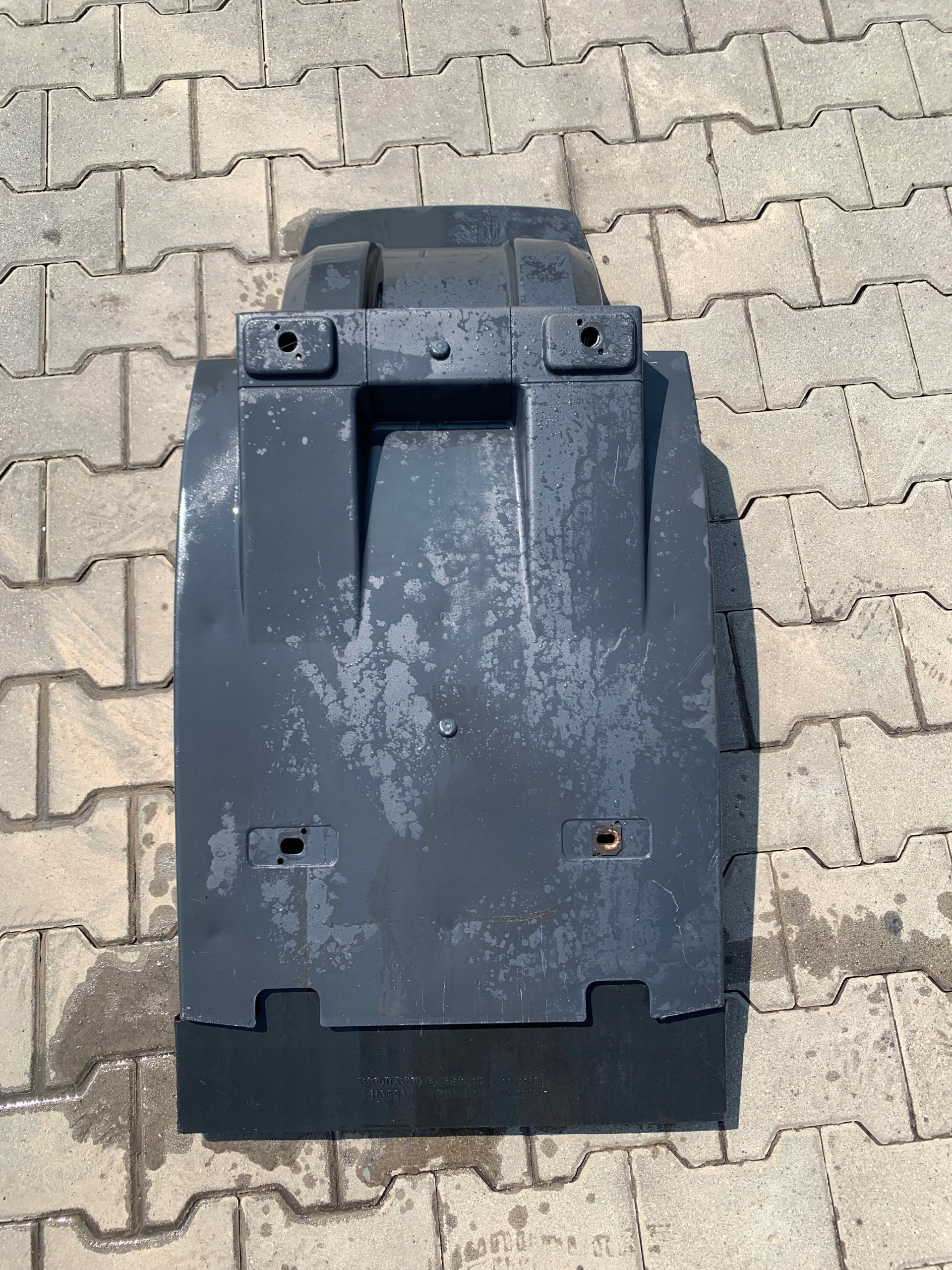 NADKOLE BŁOTNIK KABINY CHLAPACZ FARTUCH VOLVO FH 4