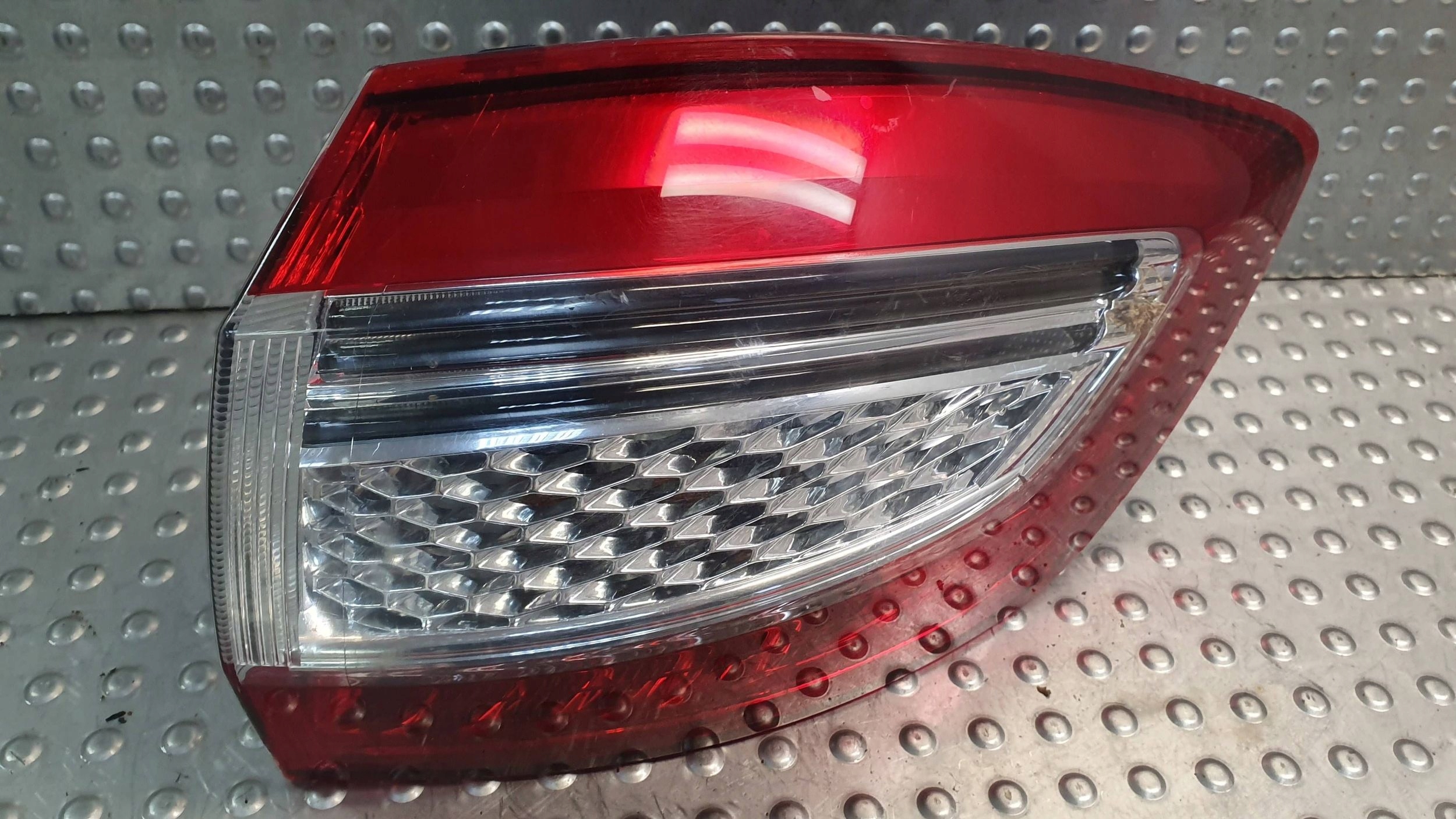 light rear part right FORD MONDEO MK4 LIFT KOMBI 10