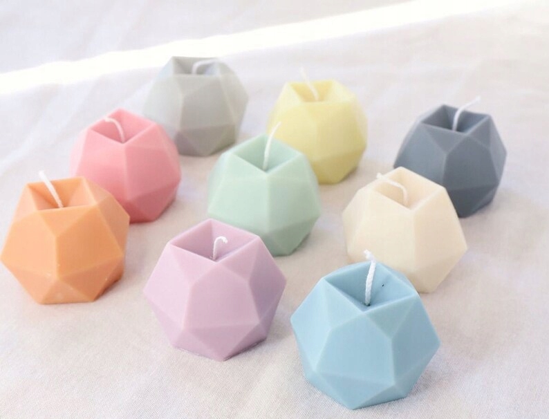 

Świeca sojowa diamentowa hexagon