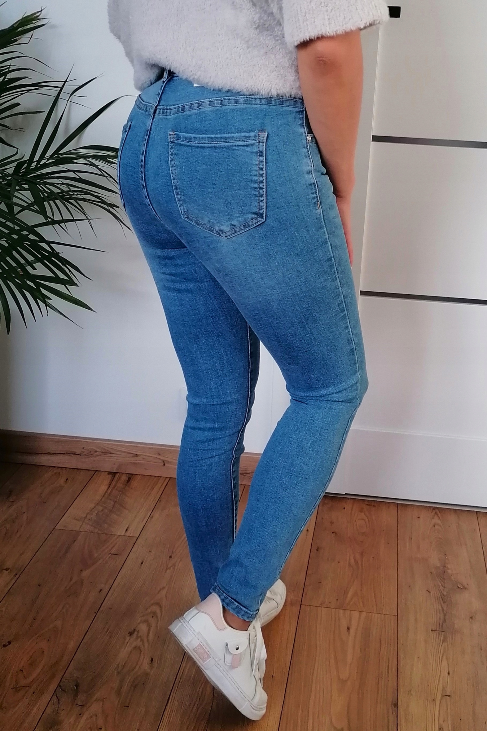 MS4 Jeansy M.SARA klasyczne WYSZCZUPLAJĄCE 48 4XL (37) Rozmiar 48