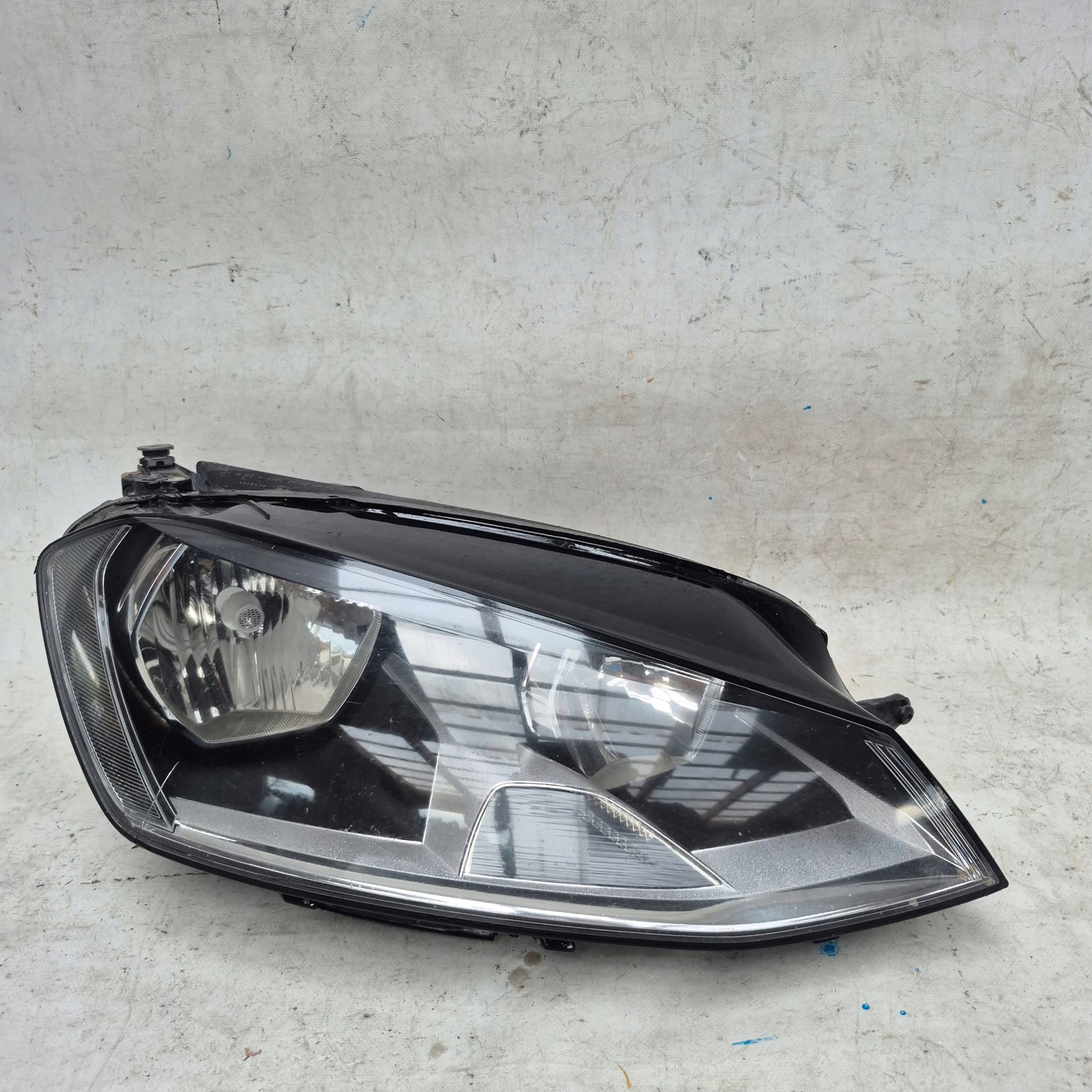 VW GOLF 7 VII 13-16 light right front front ZWYKLA 5G1941006