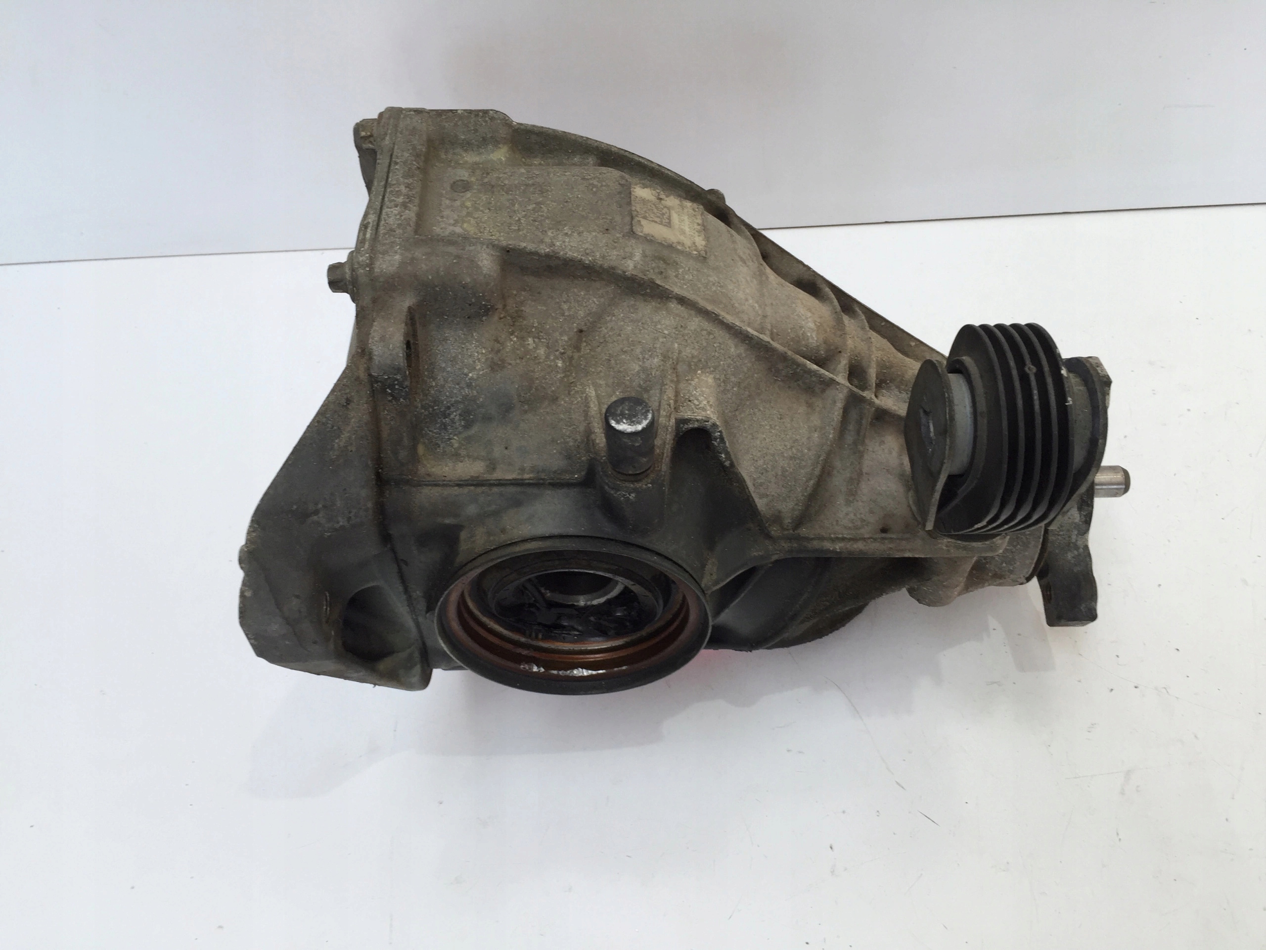 A2133510008 - MERCEDES C W205 купе 2.0 CGI dyfer Міст задній 2.7