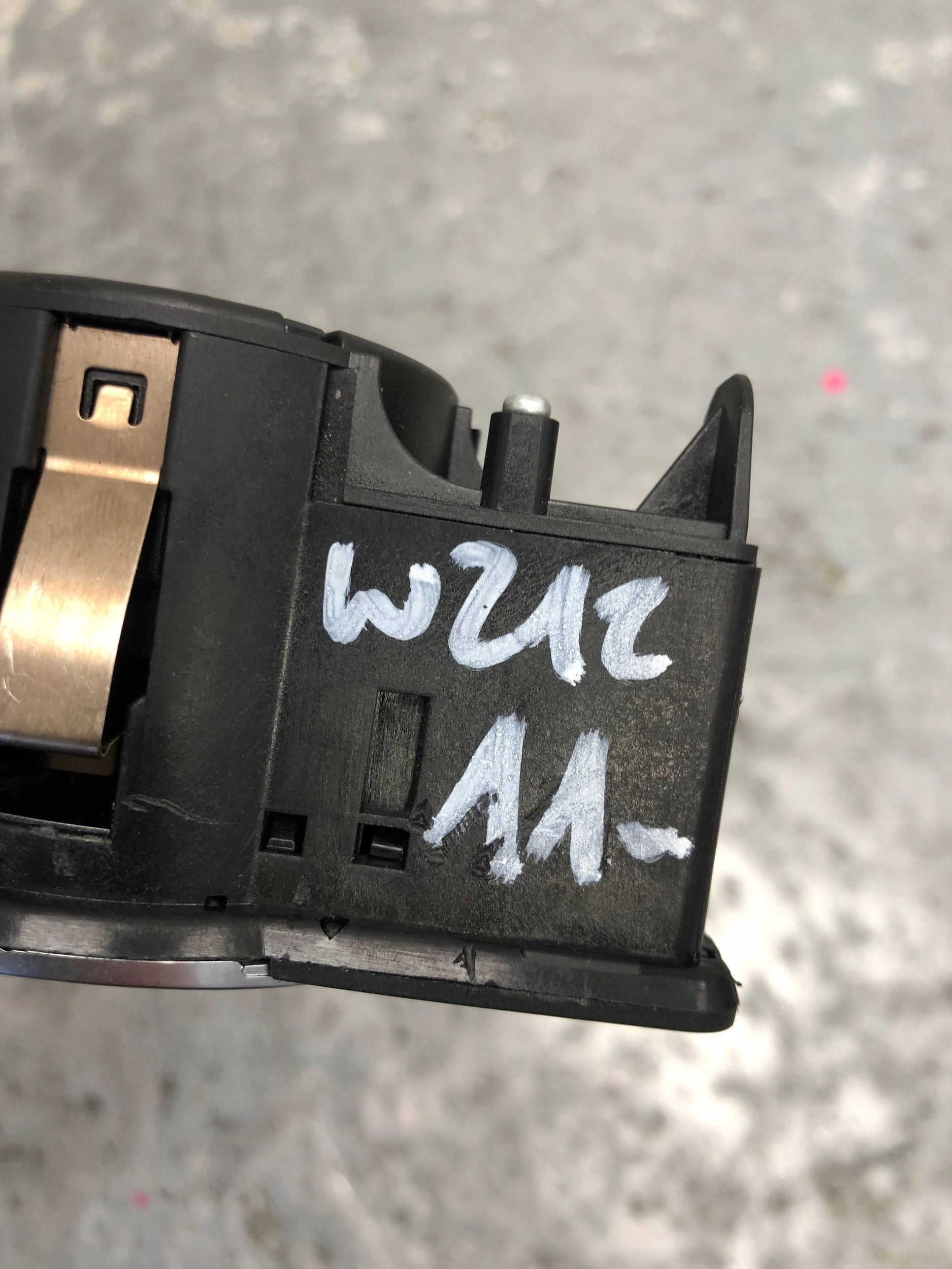 switch light switch MERCEDES W212 KOMBI A2129050551