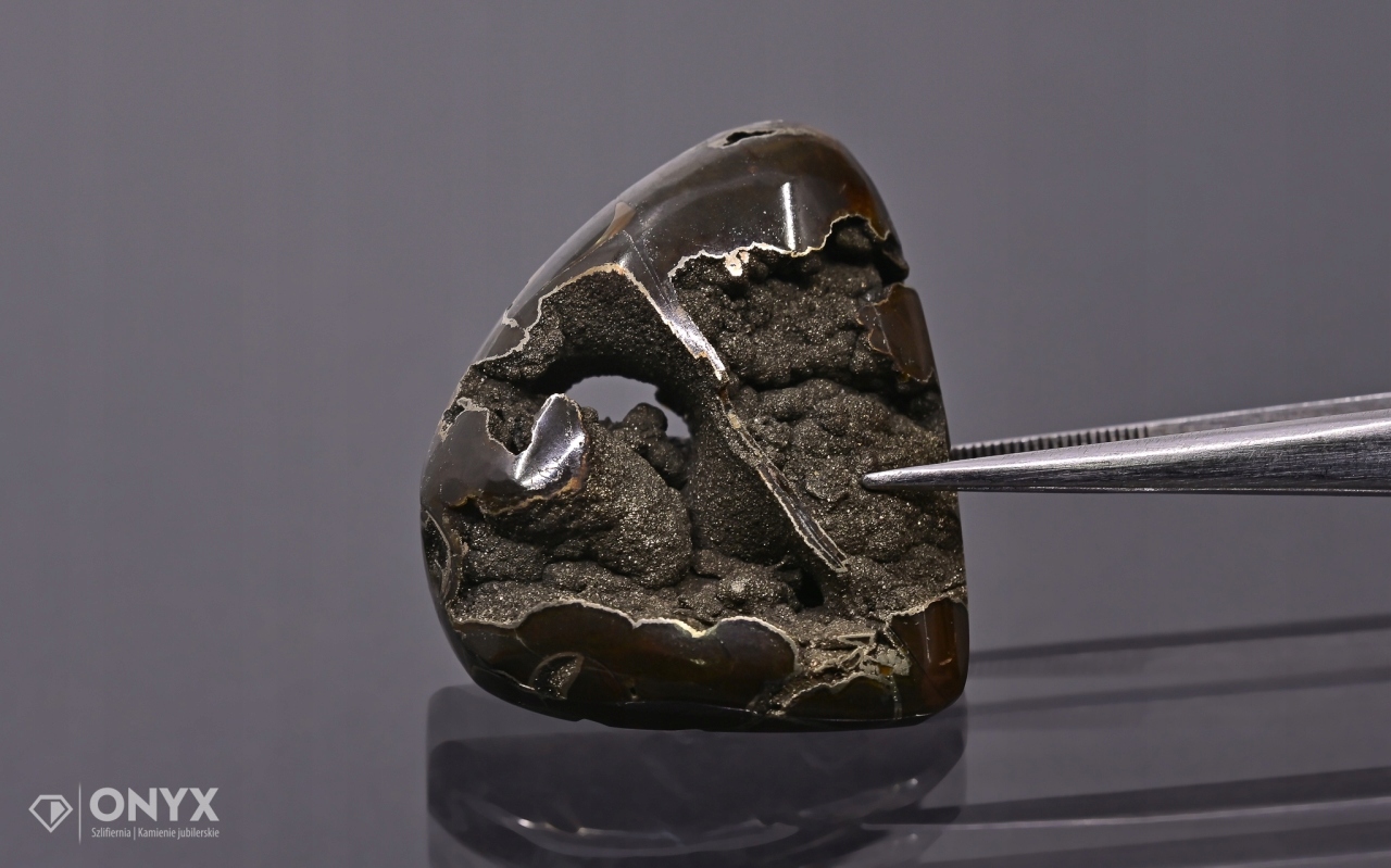 Amonit spiritizovaný nepravidelný 33x28 mm