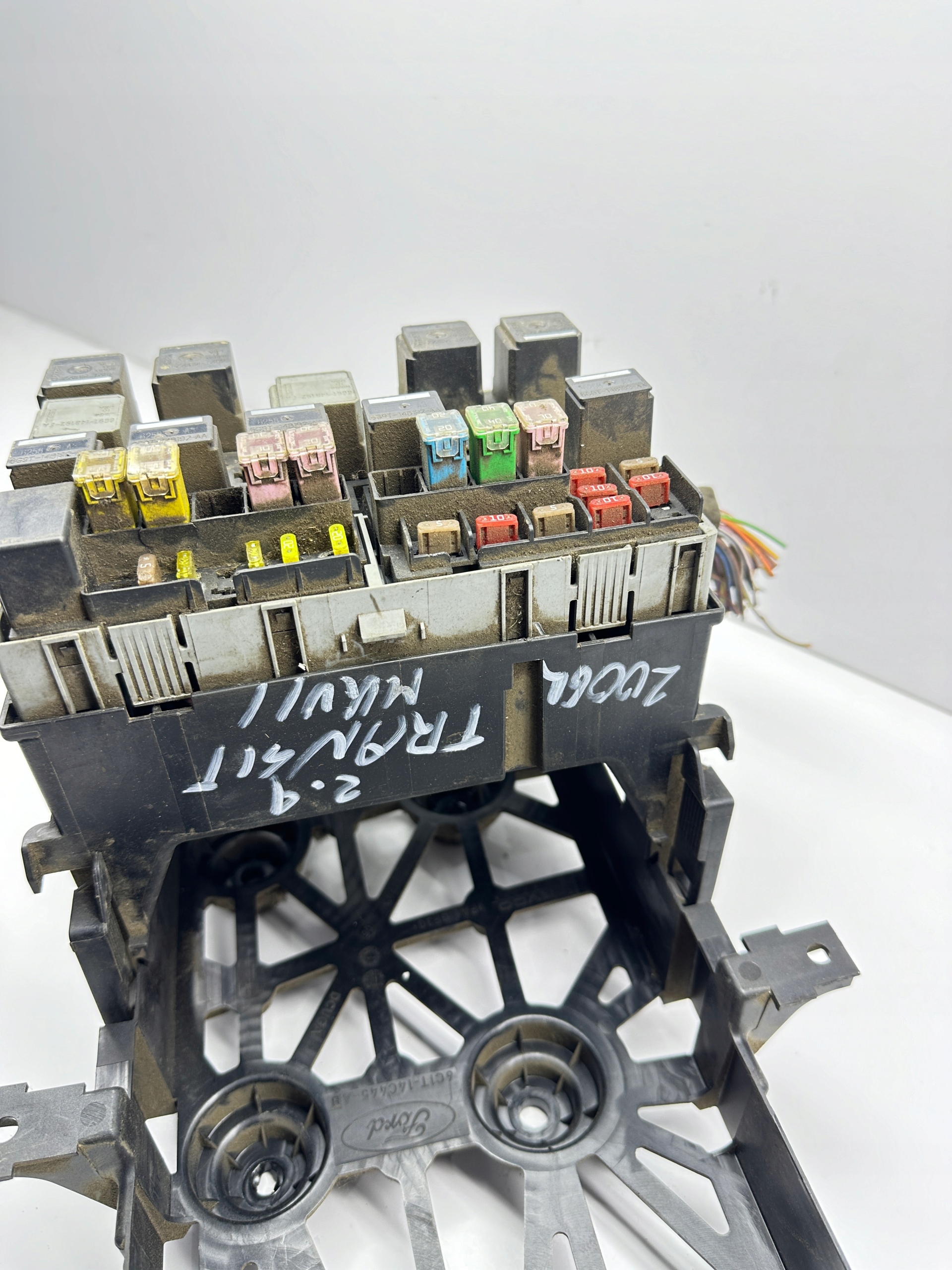 SKRZYNKA BEZPIECZNIKÓW FORD TRANSIT VII 6C1T14C445AB Jakość części (zgodnie z GVO) O - oryginał z logo producenta pojazdu (OE)