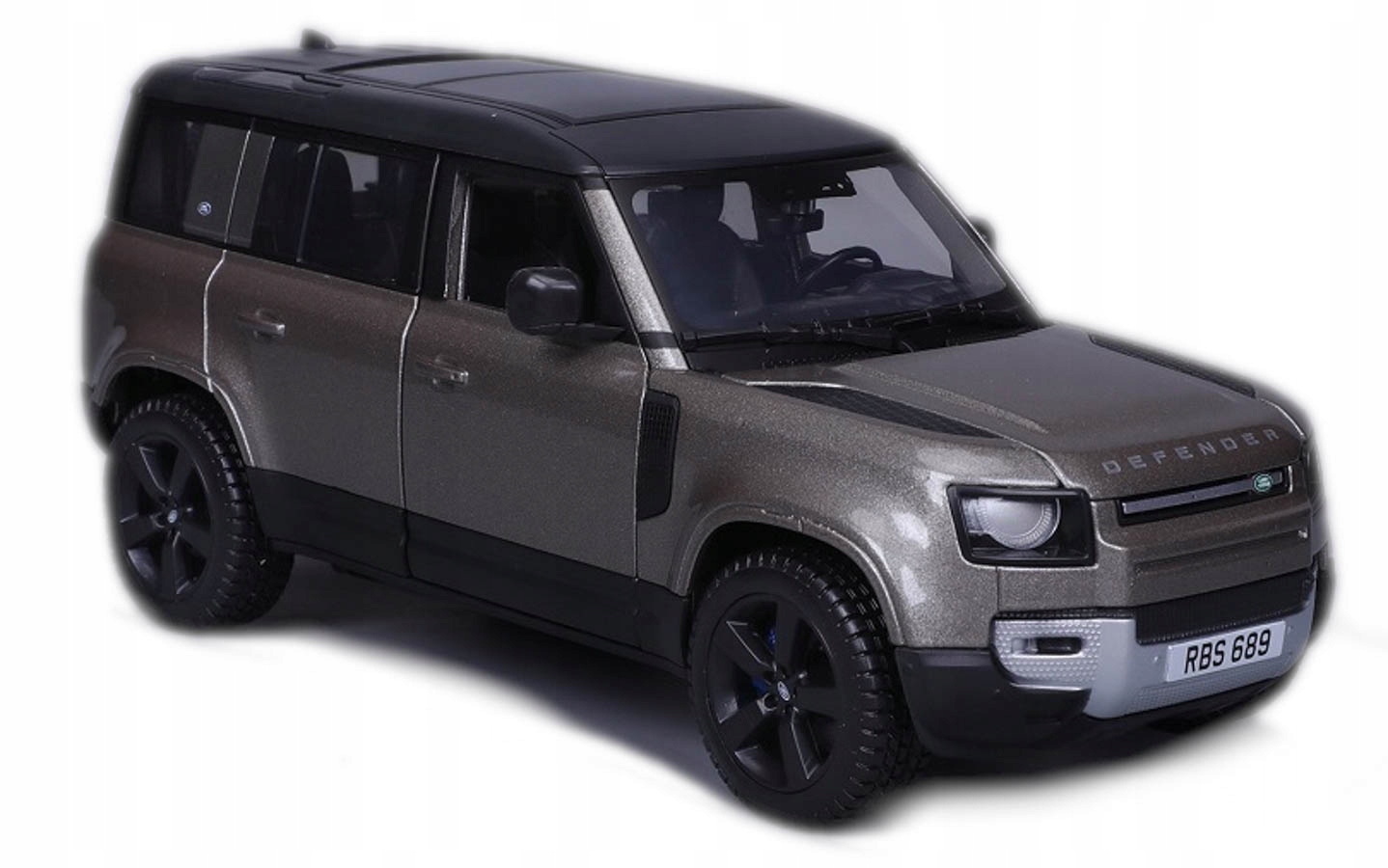 BURAGO 1:24 LAND ROVER DEFEN SREBRNY MODEL METAL