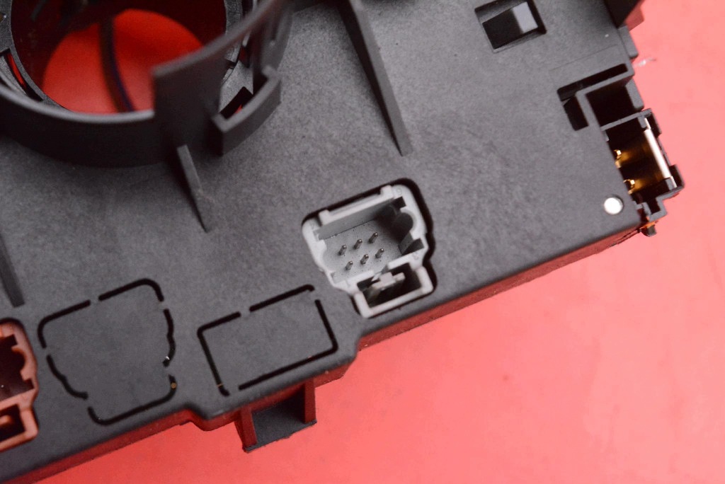 commande levier commodo sous volant PAJAK 96657280XT PEUGEOT 207 5D HB 06-09