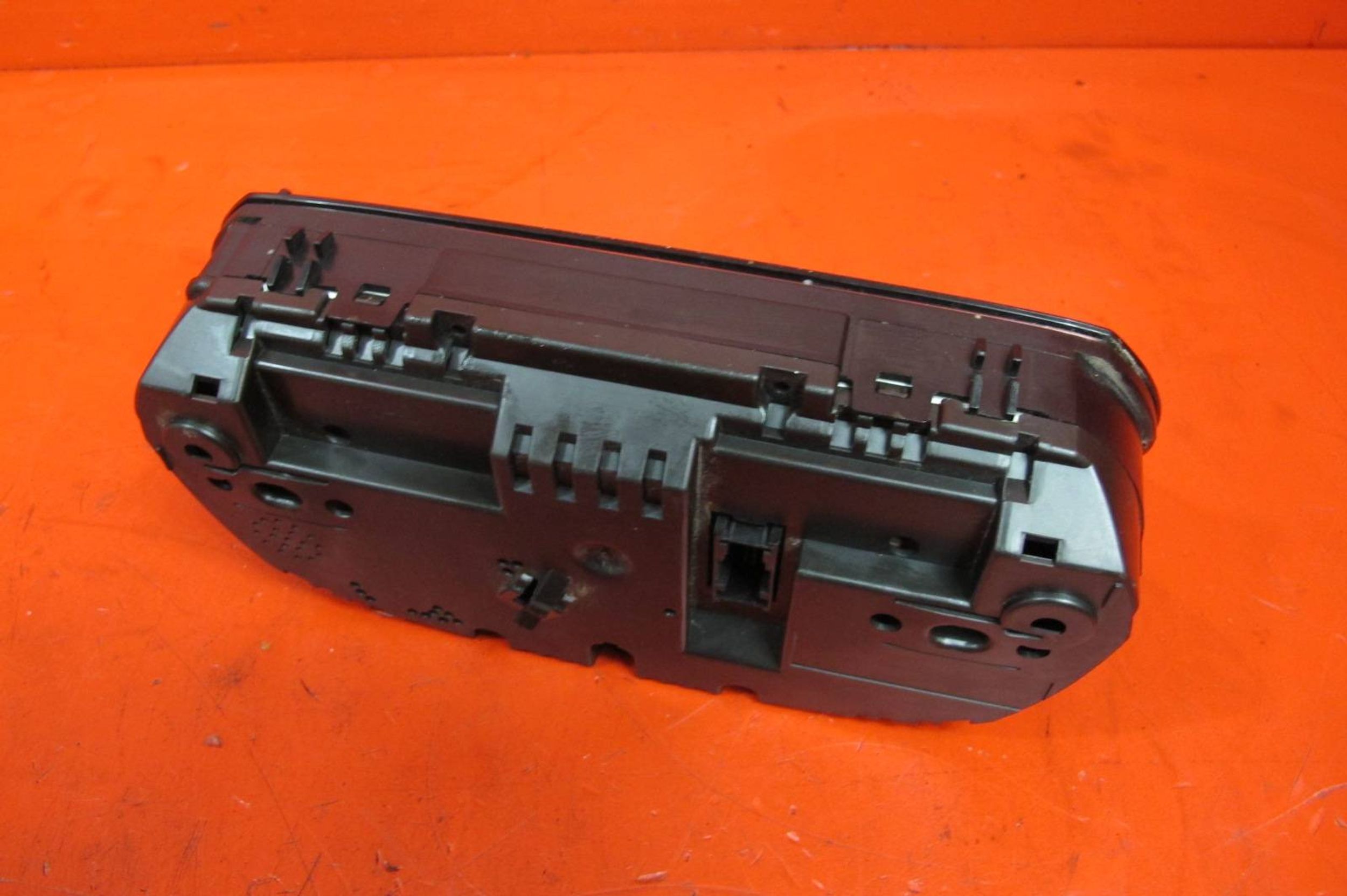 BMW 1 and E87 3.0 and N52B30A dials dials EUROPA 1024942