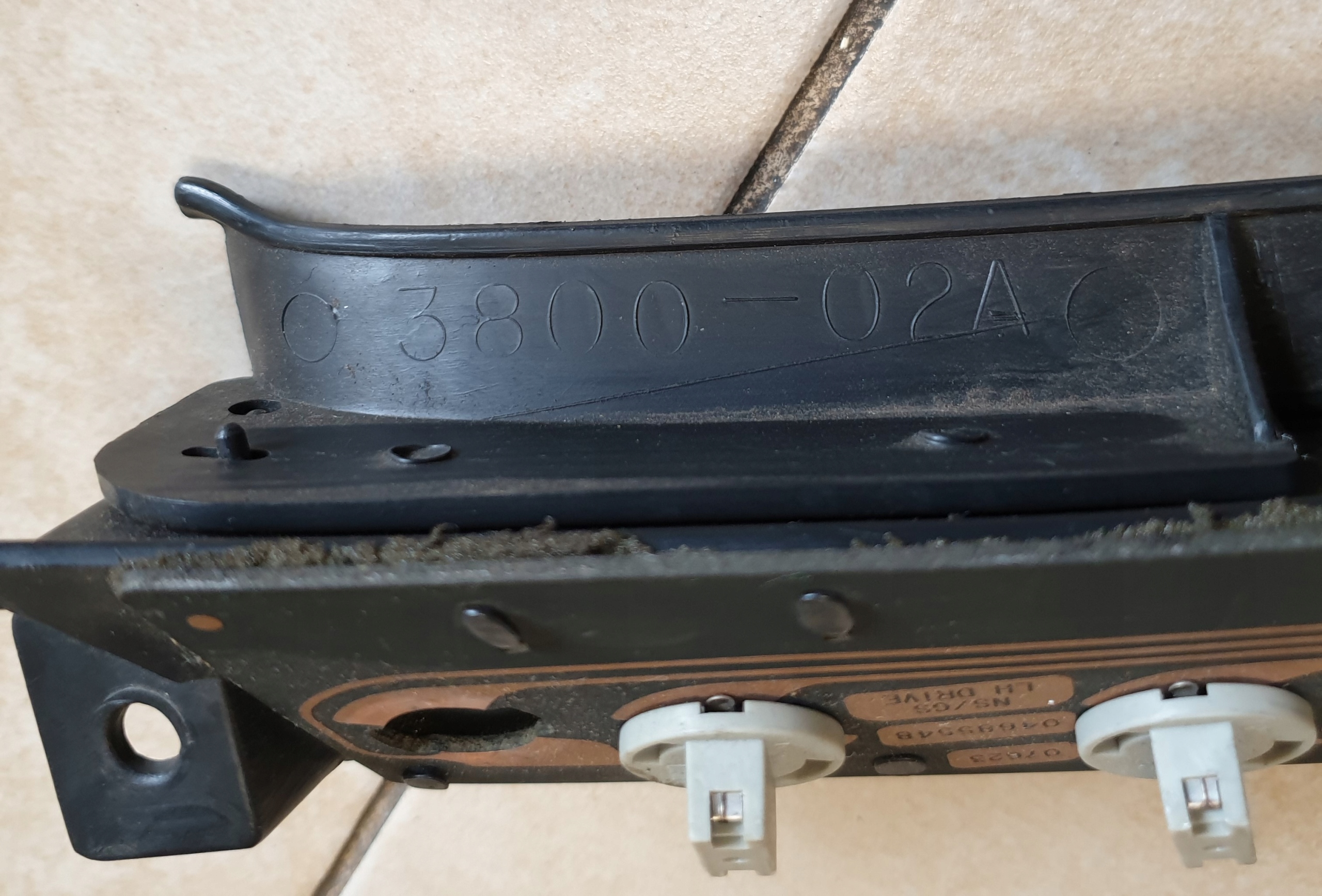 display clock EKRAN CHRYSLER VOYAGER III DODGE CARAVAN PLYMUNTH OE