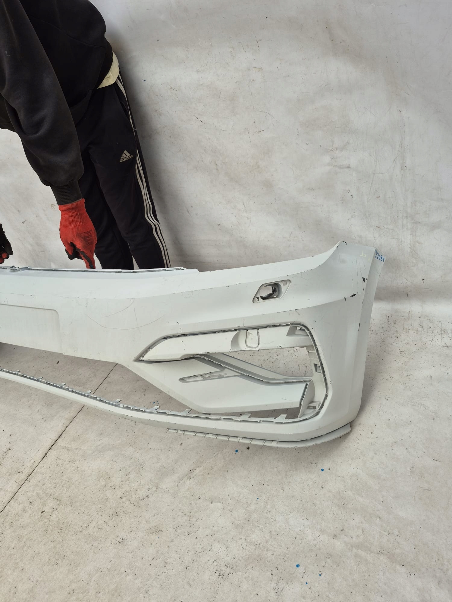 VW TOURAN 5TA R-LINE 15- bumper front front SPR 5TA807221M
