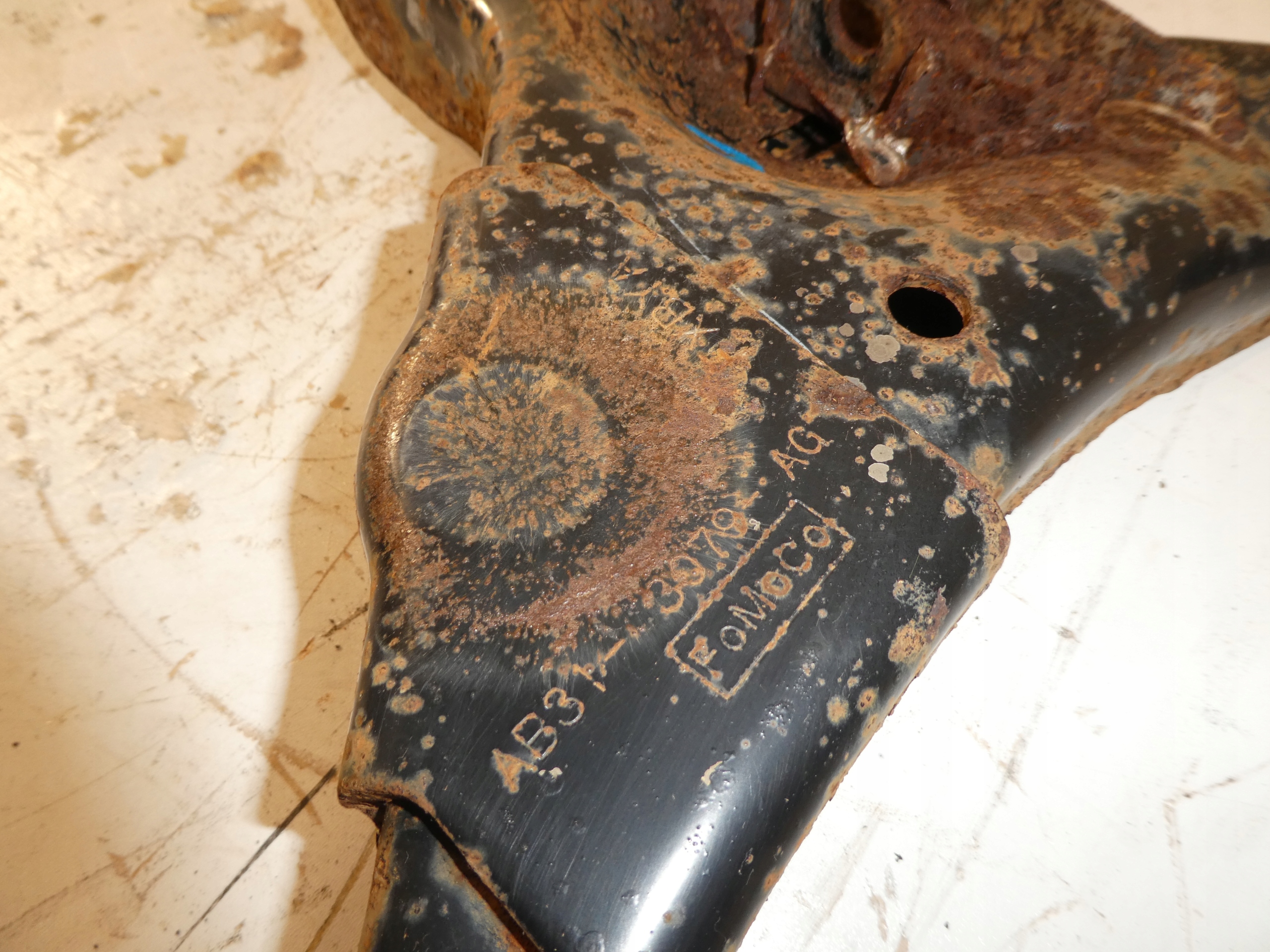 FORD RANGER arm front AB31-3079-AG