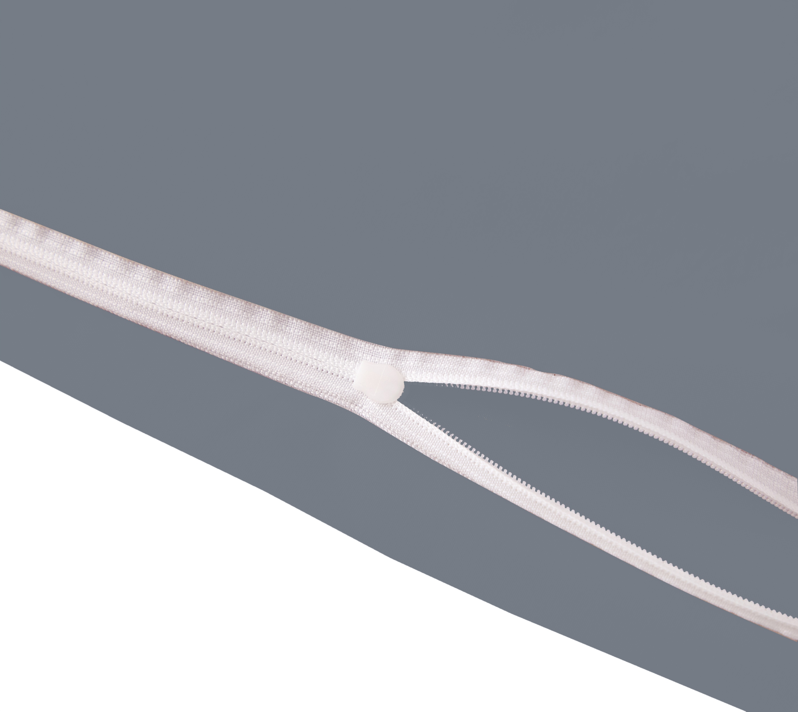 POŚCIEL Z FALBANKĄ 200x220 +2 POSZEWKI KOMPLET POŚCIELI Z FALBANĄ Liczba elementów w zestawie 3 części