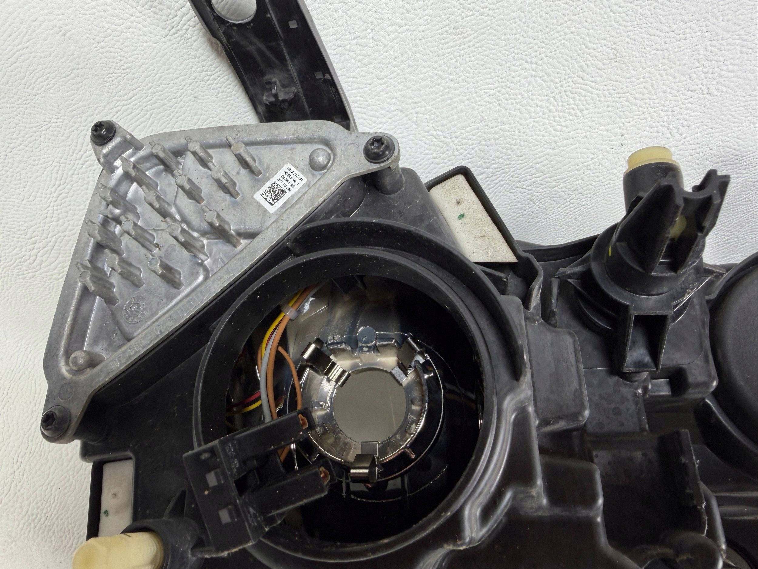 Dacia Duster 2 II 17- light left front front