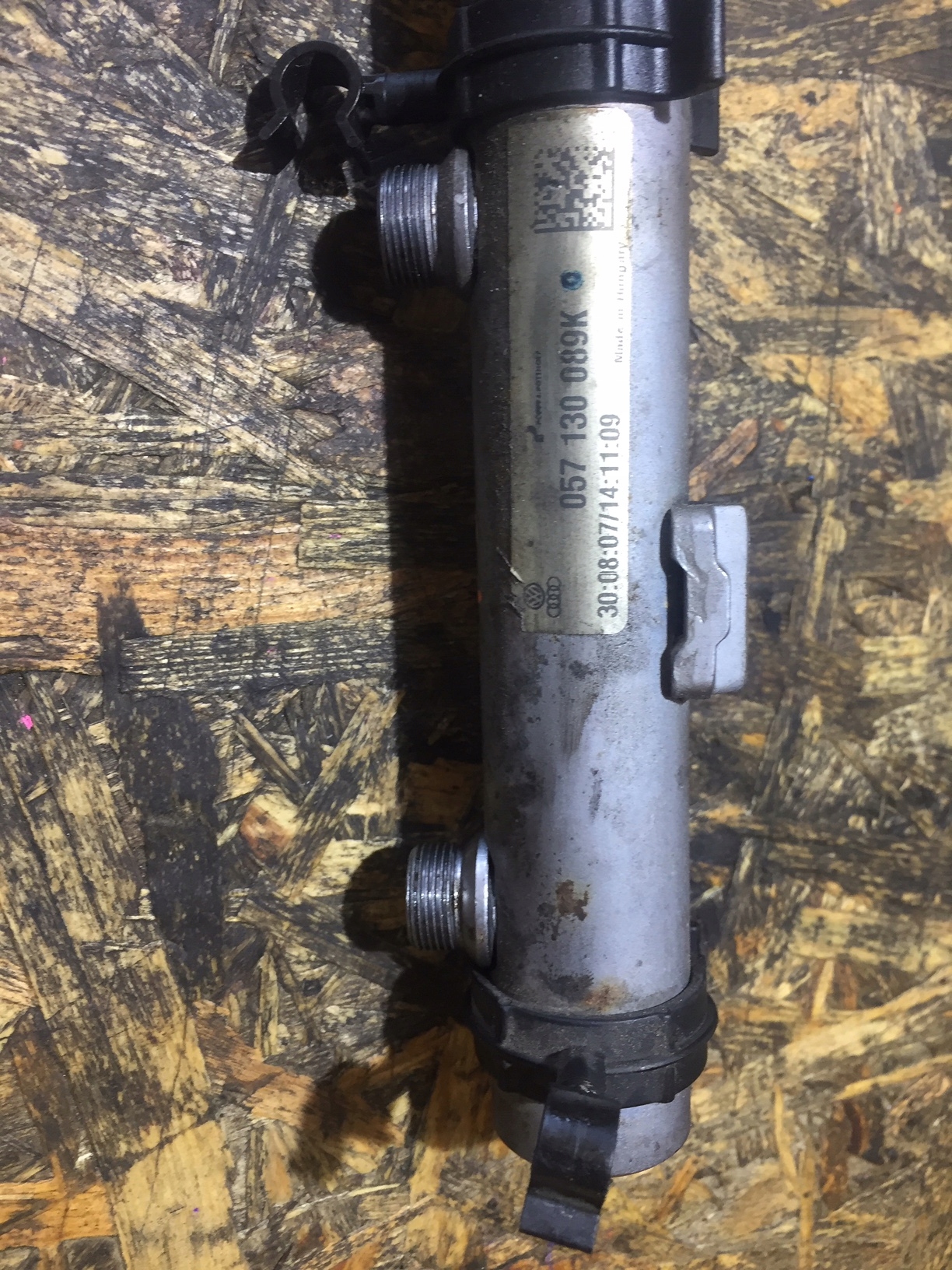 AUDI Q7 4L 4.2 TDI Rampe injection 057130089K