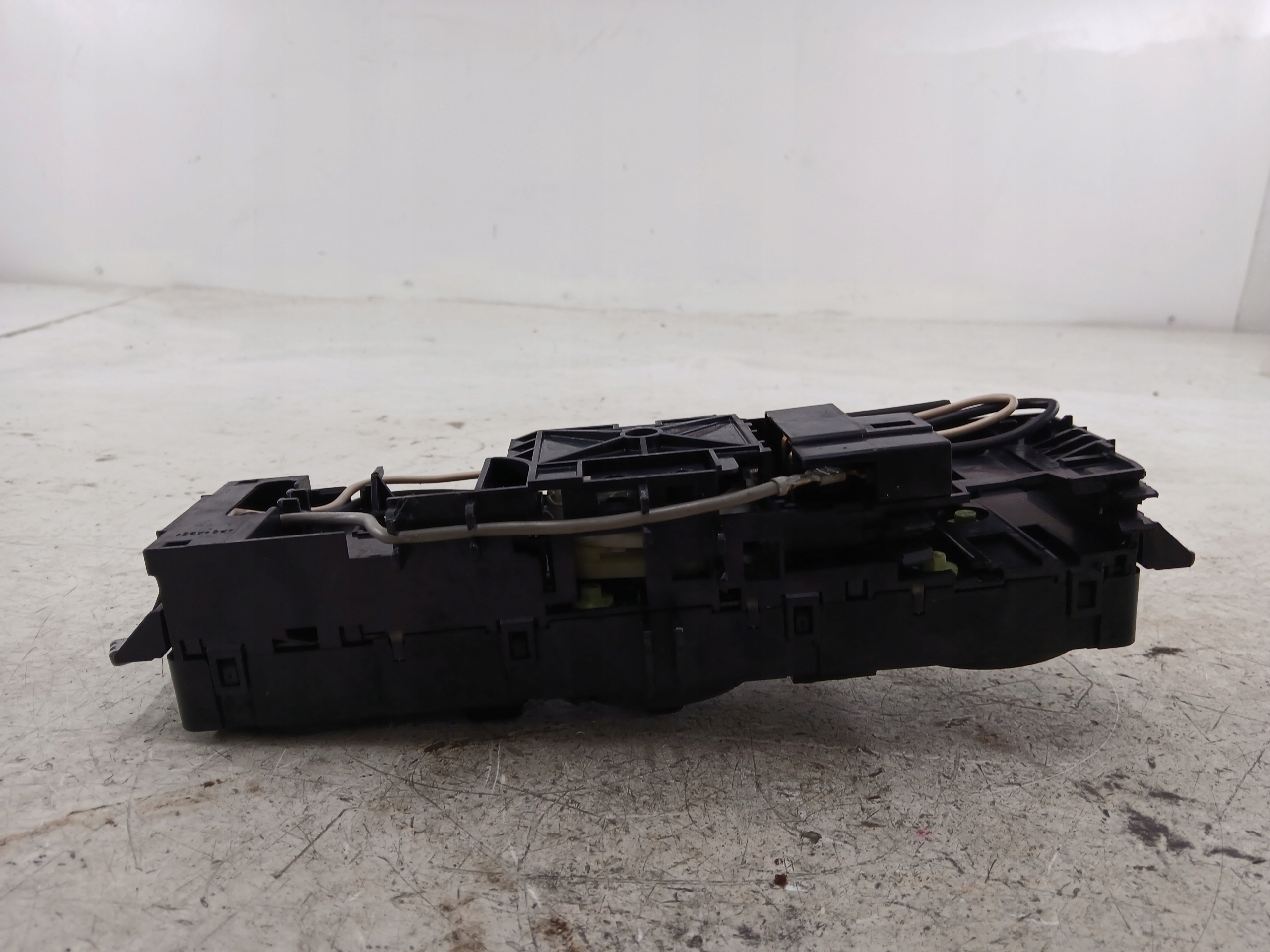 MERCEDES VITO W638 air conditioning control panel A0004464128
