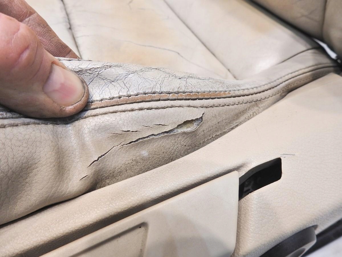 кресло передний левый vw EOS